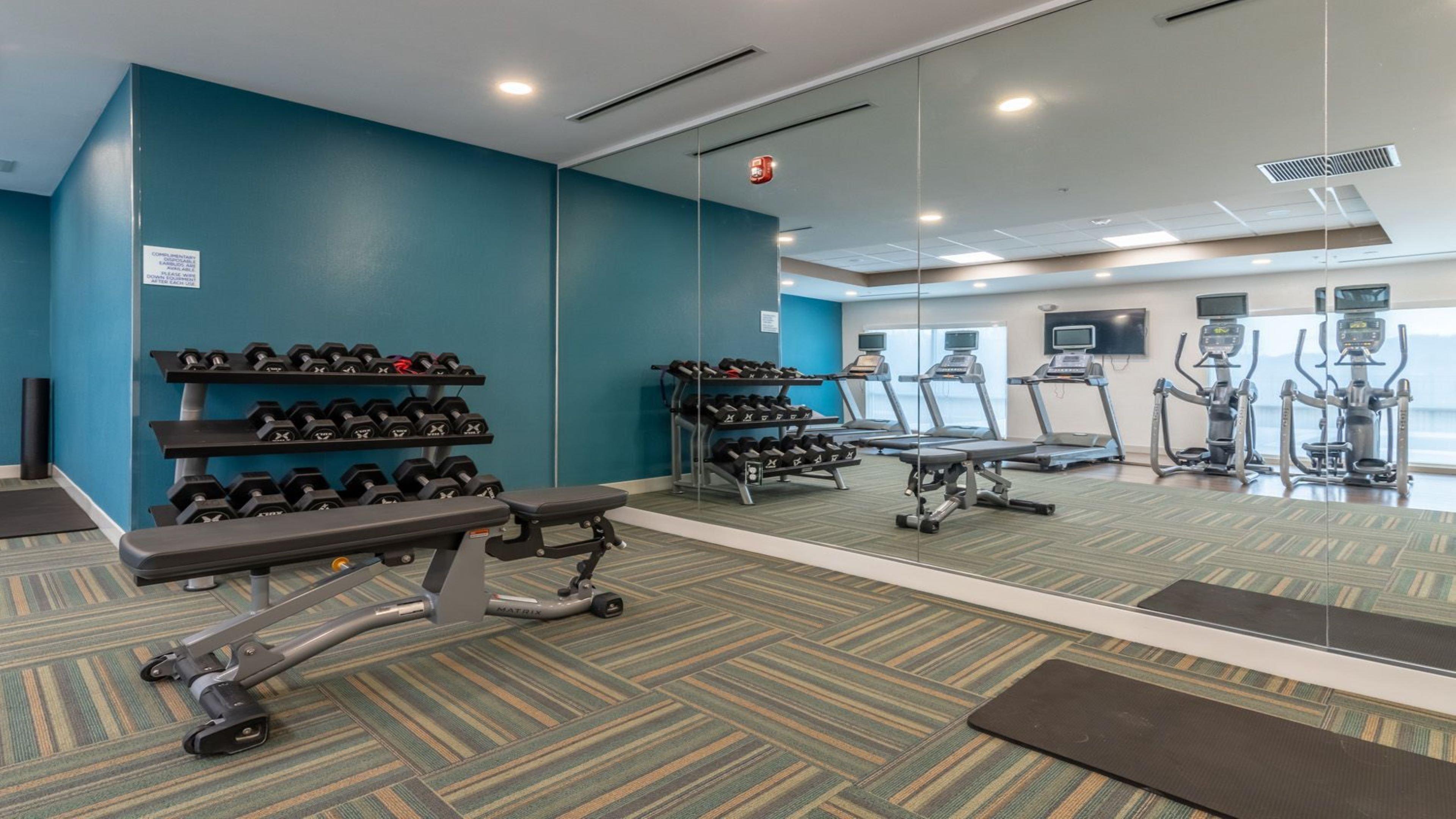 Holiday Inn Express and Suites Marion