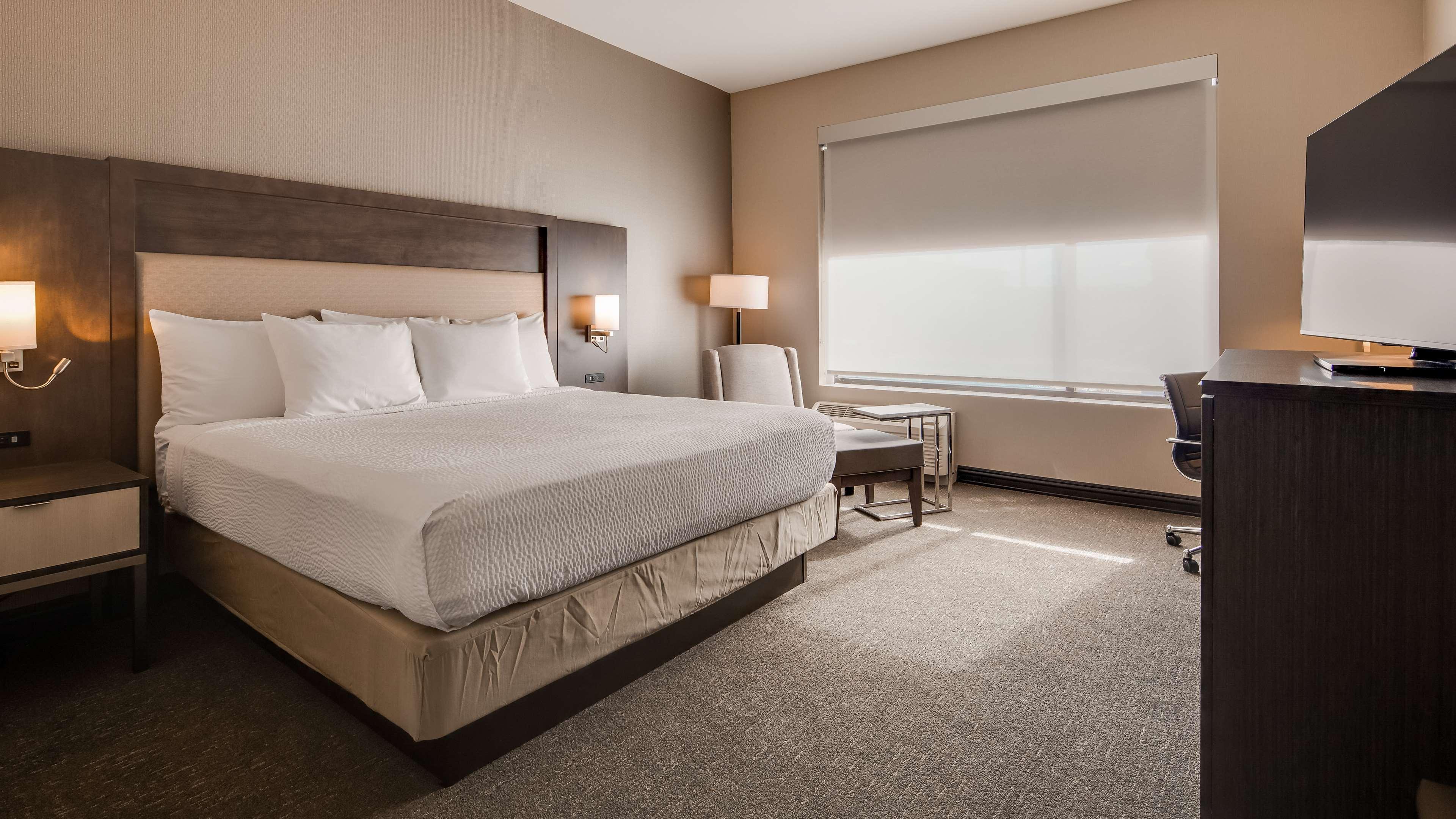 Best Western Plus Executive Residency Rigby's Wate