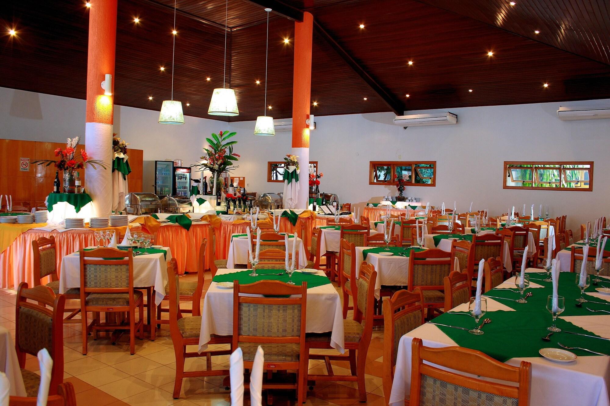 Porto das Naus Praia Hotel