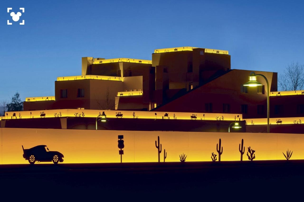 Disney's Hotel Santa Fe - фото