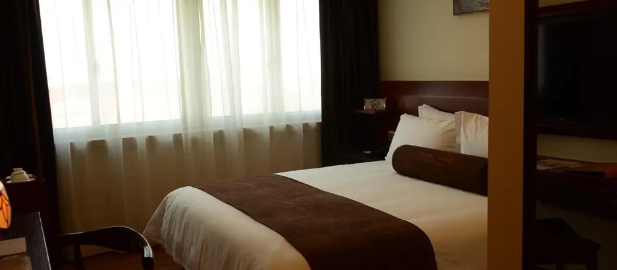S One Hotel