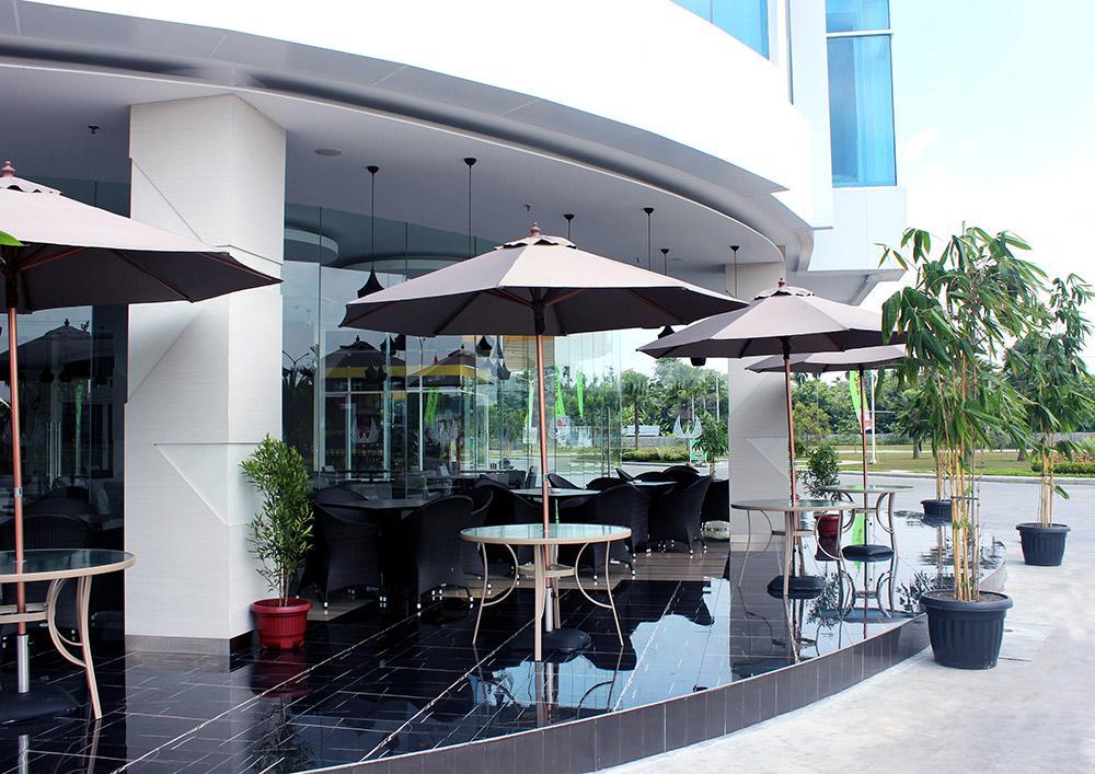 Wing Hotel Kualanamu image