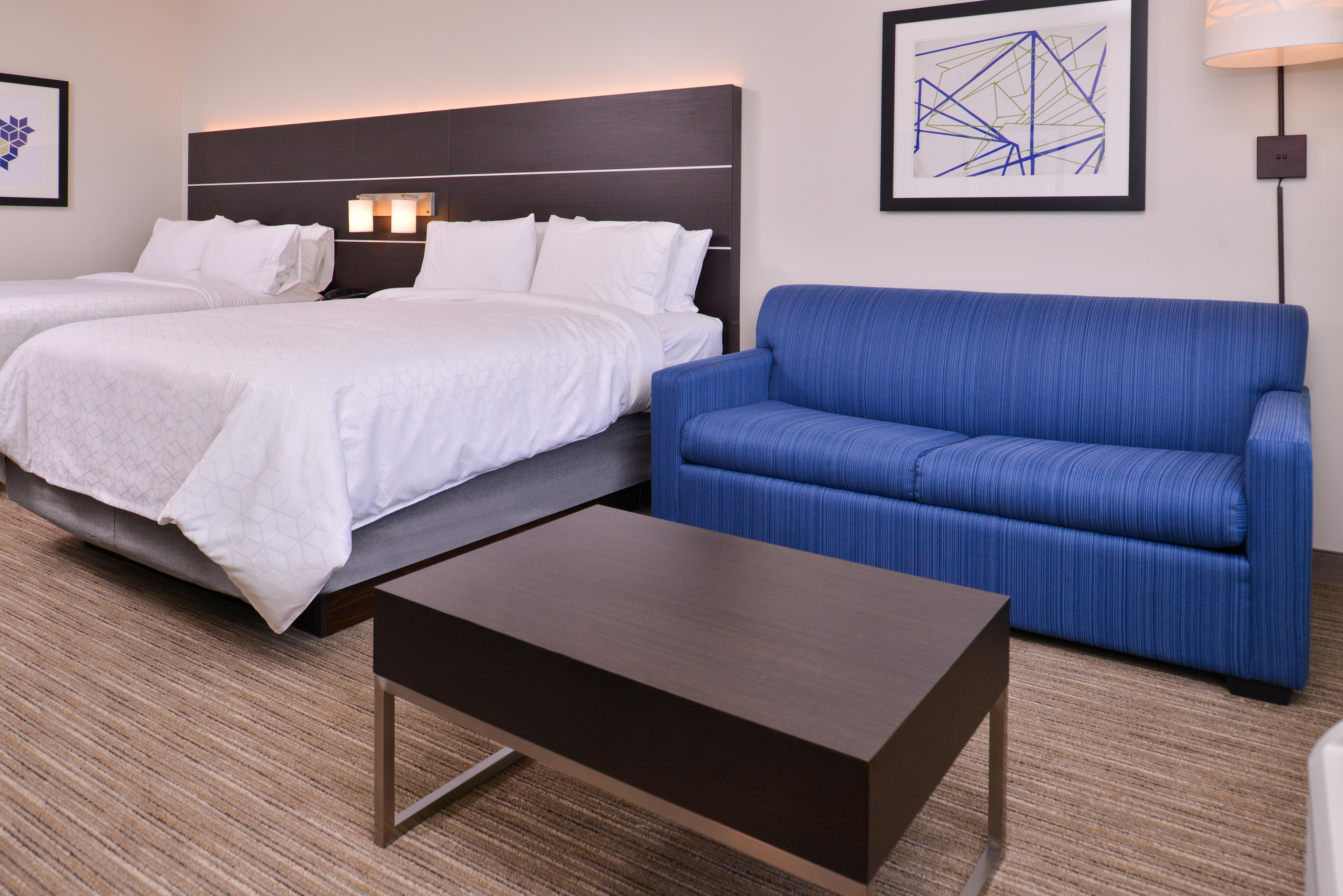 Holiday Inn Express & Suites Bloomington W Mall