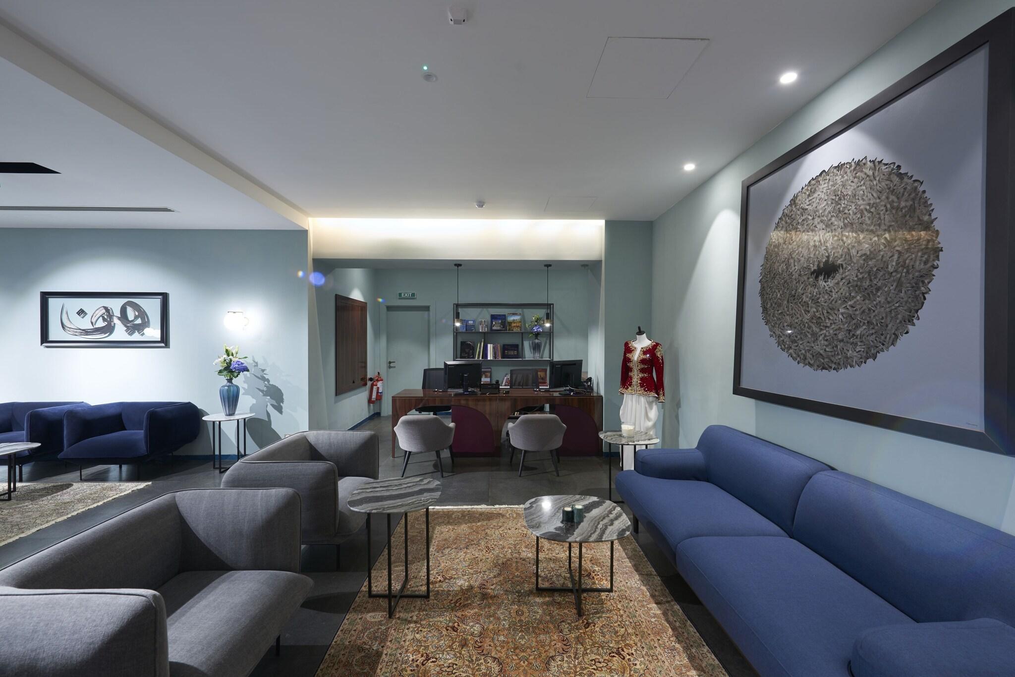 M Suite Hotel