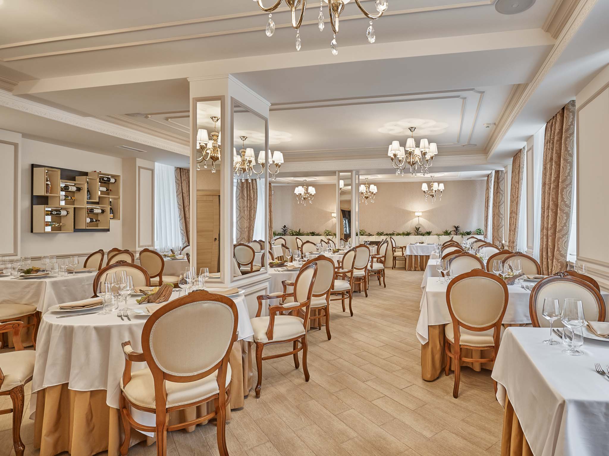Honour And Grace Hotel