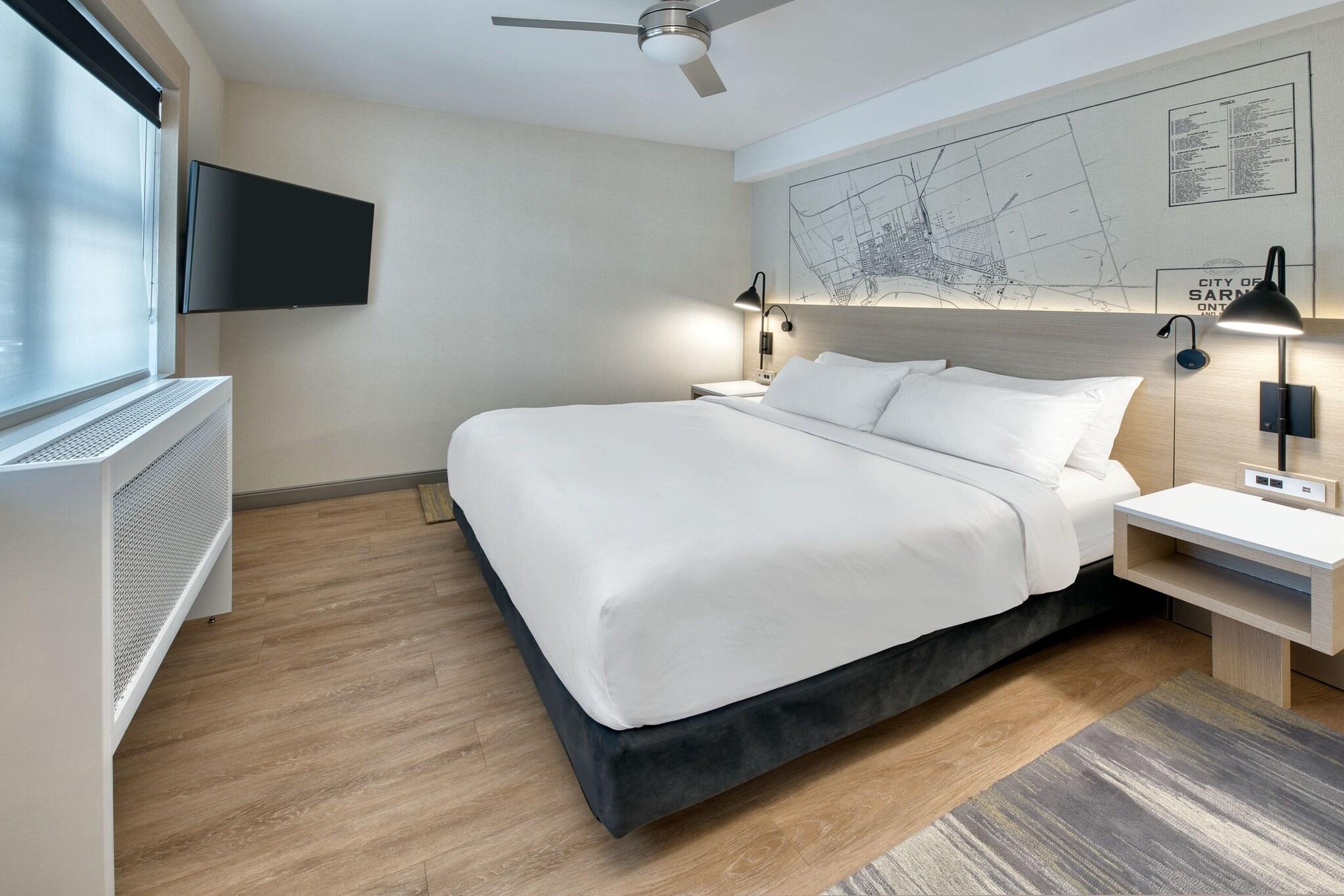 The Insignia Hotel, Sarnia, A Tribute Portfolio Ho
