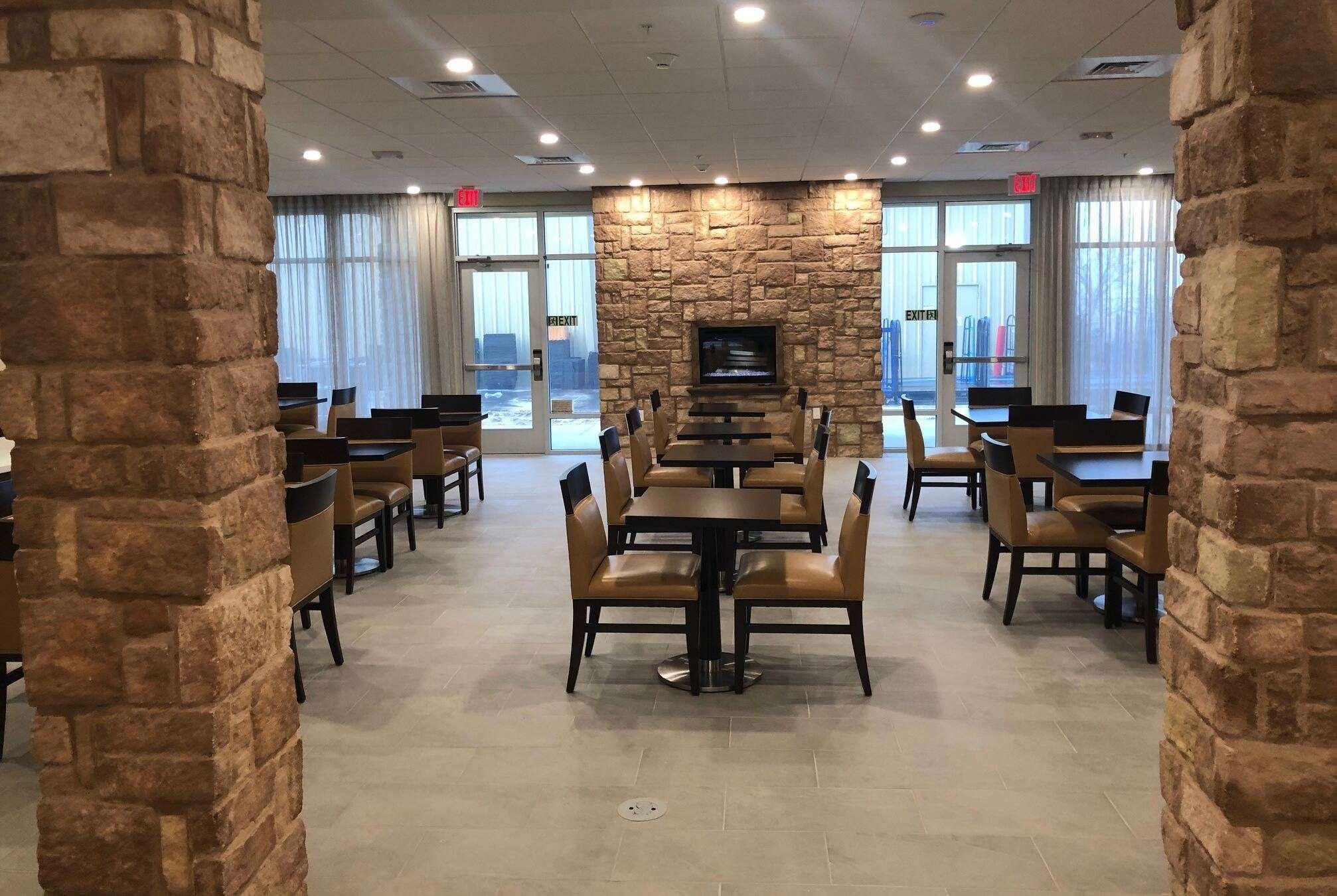Hawthorn Suites by Wyndham Monahans