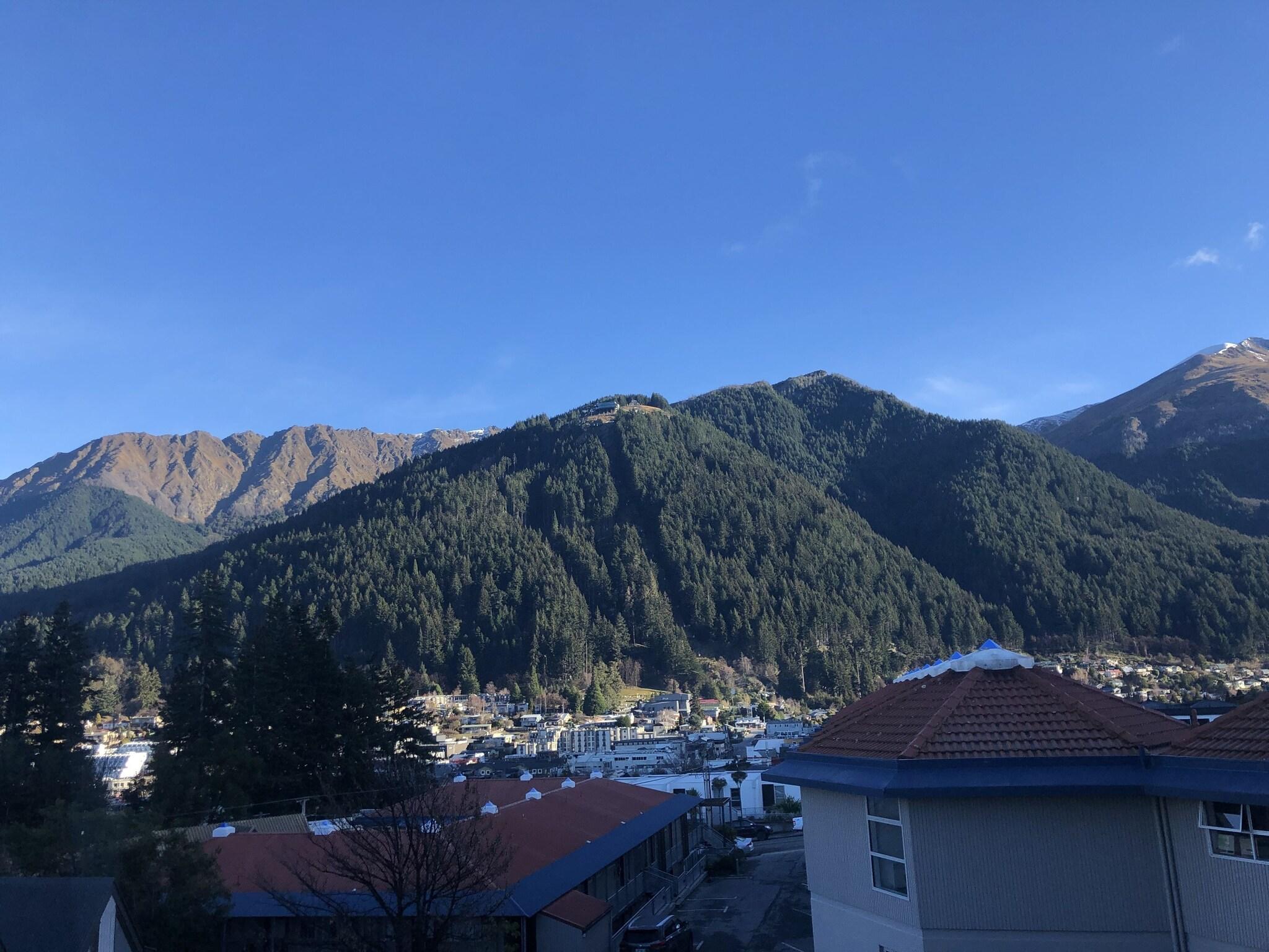 Ramada By Wyndham Queenstown Central