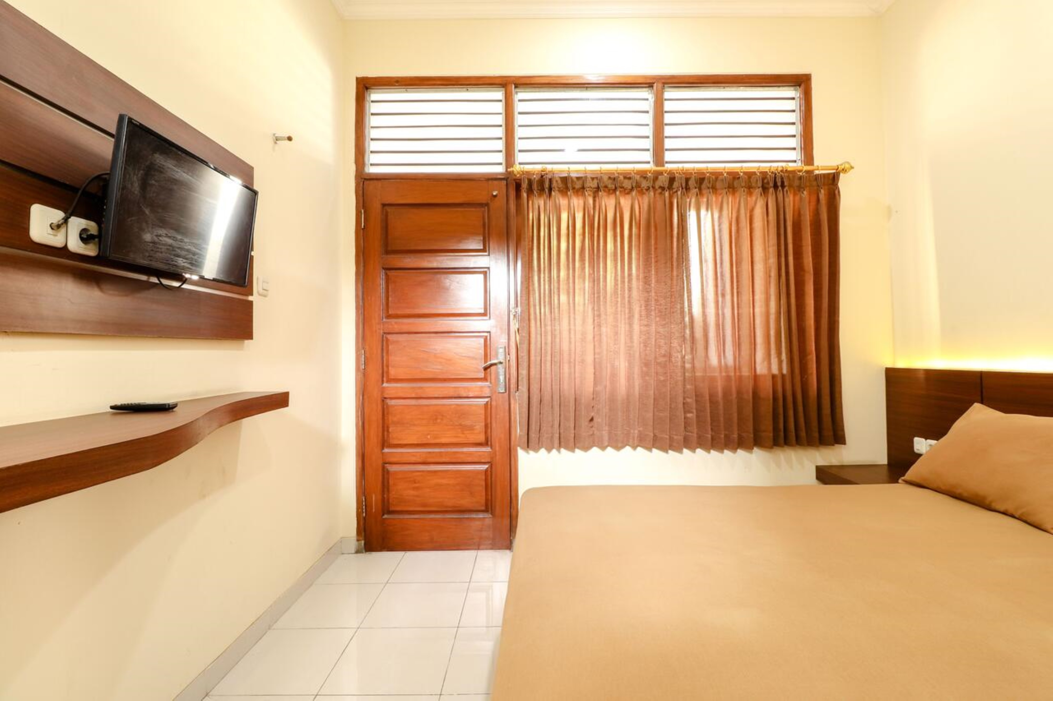 Hotel Bungurasih Syariah by ZUZU