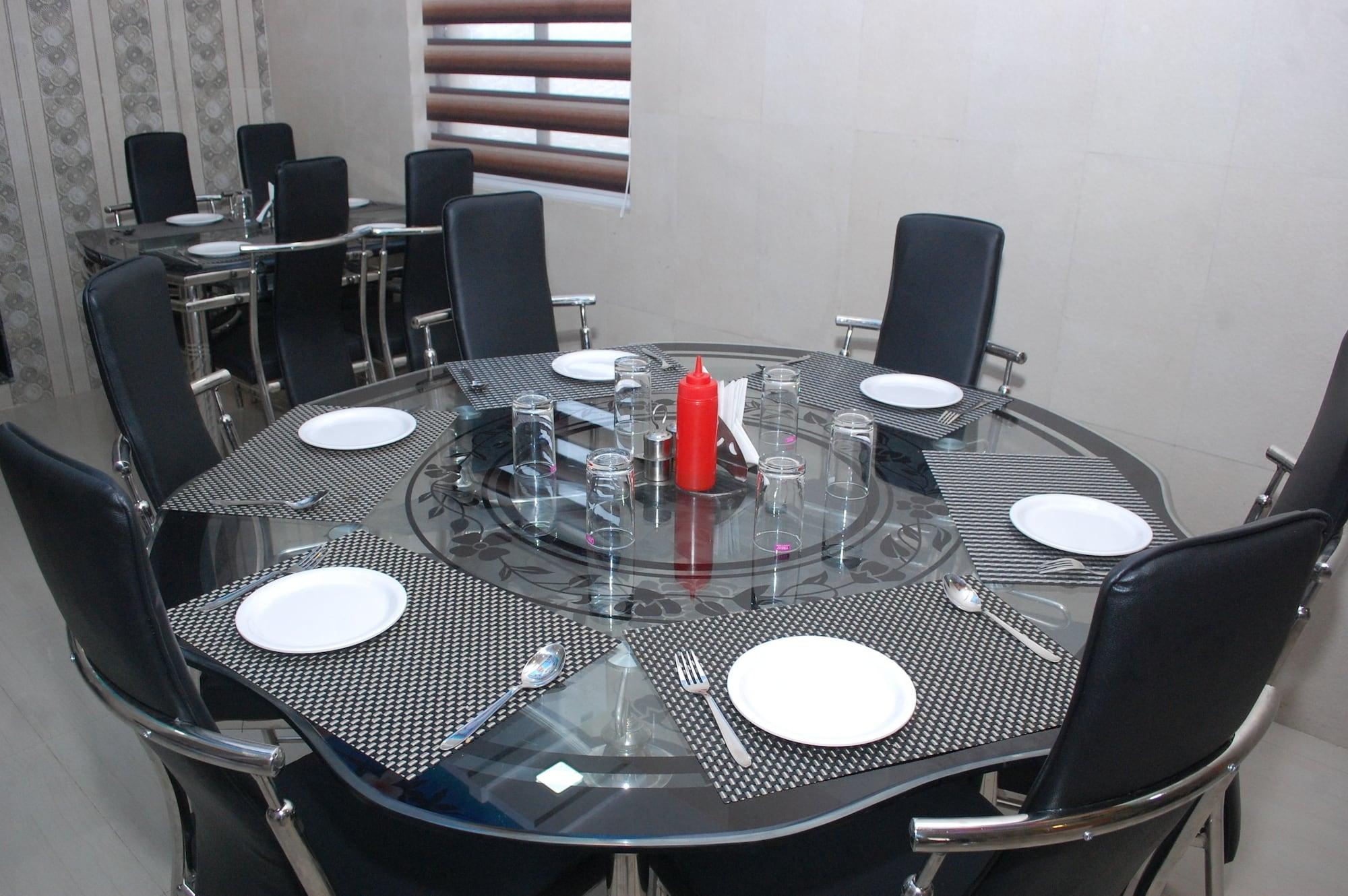Hotel Shree Pratham Milan