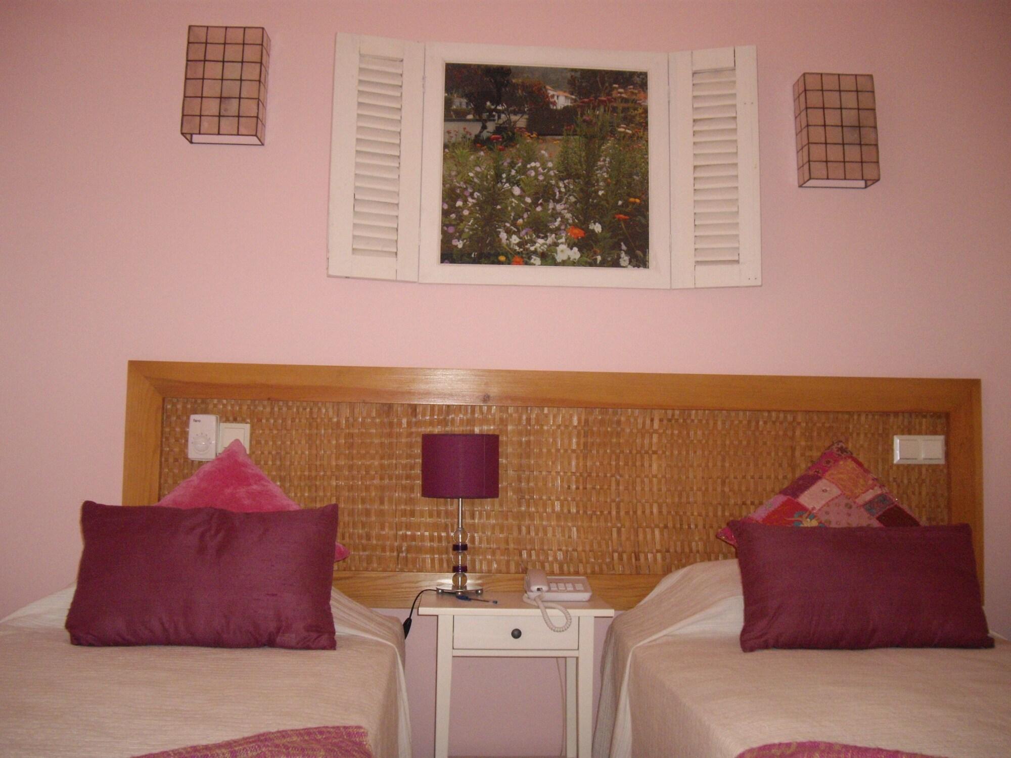 Kira's Boutique Hotel, Lda by null
