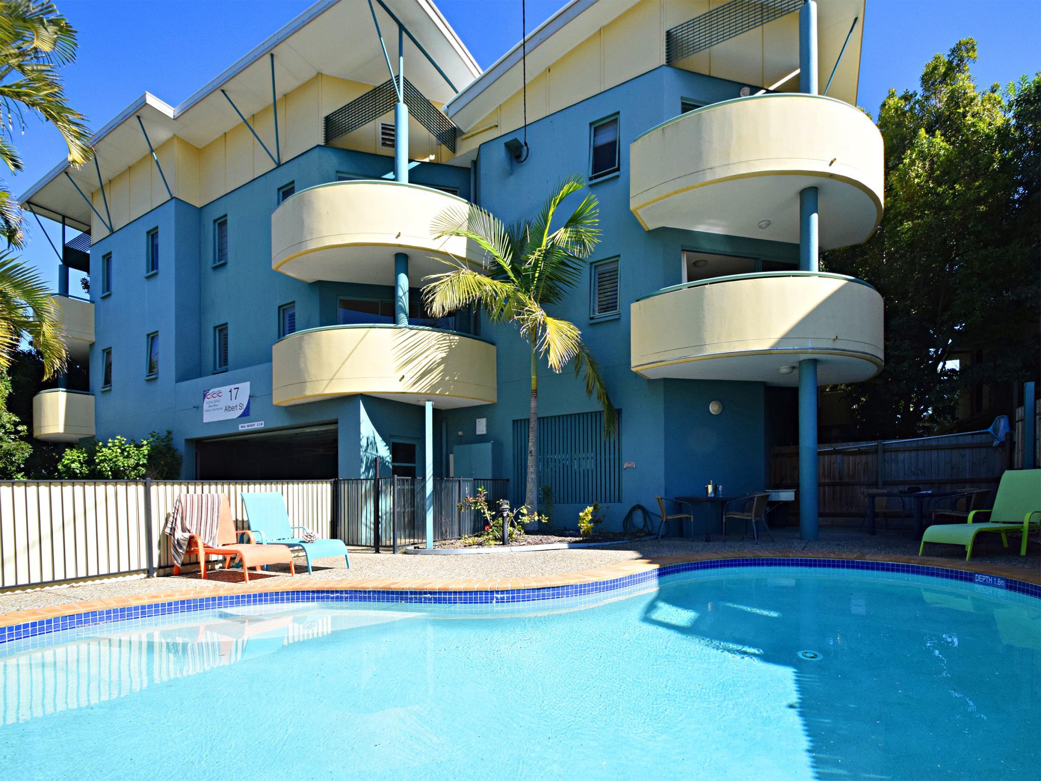 Noosa River Sandy Shores Hotel