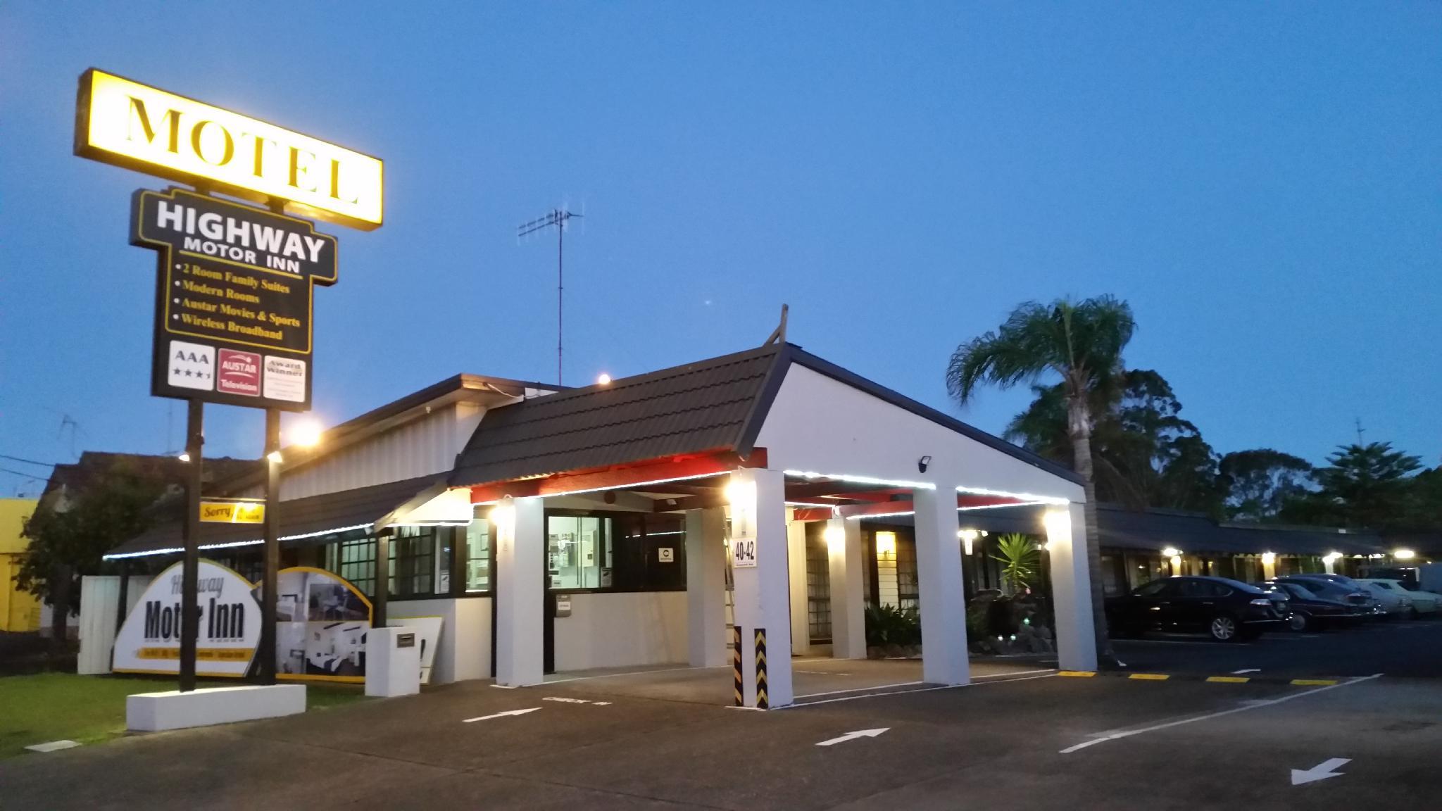 Highway Motor Inn