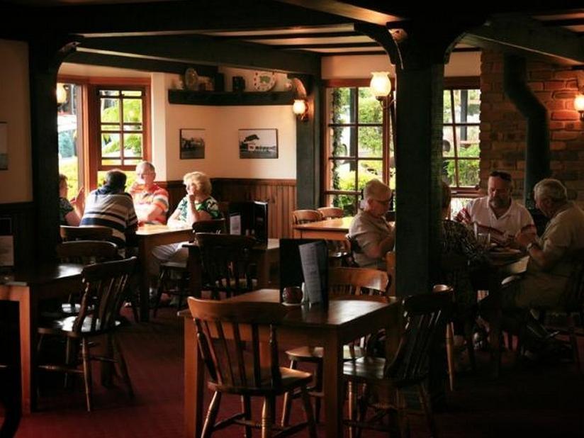 Montville Mountain Inn Resort