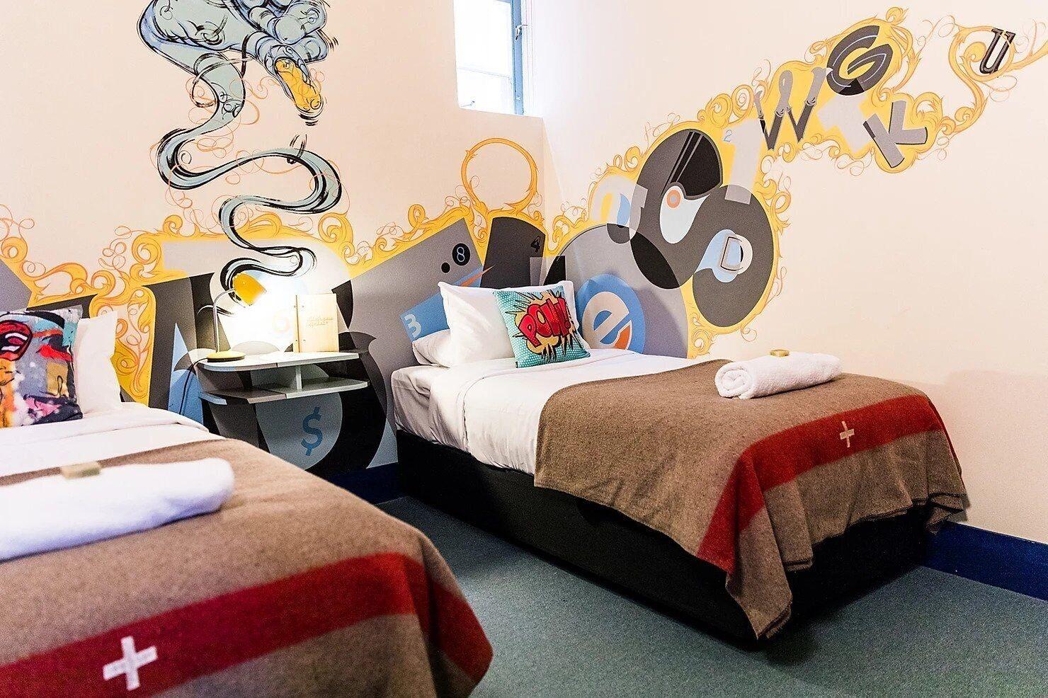 The Alabama Hotel by null