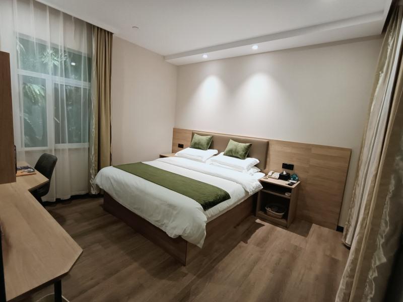Greentree Inn Huzhou Anji Yingbin Avenue Express H
