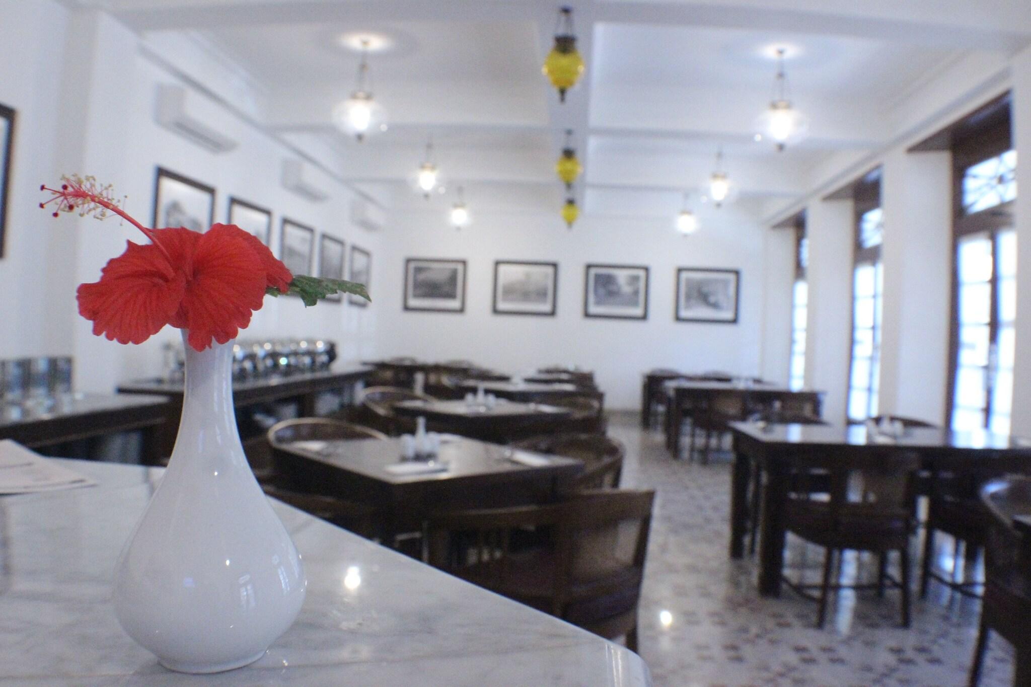 Daroessalam Hotel