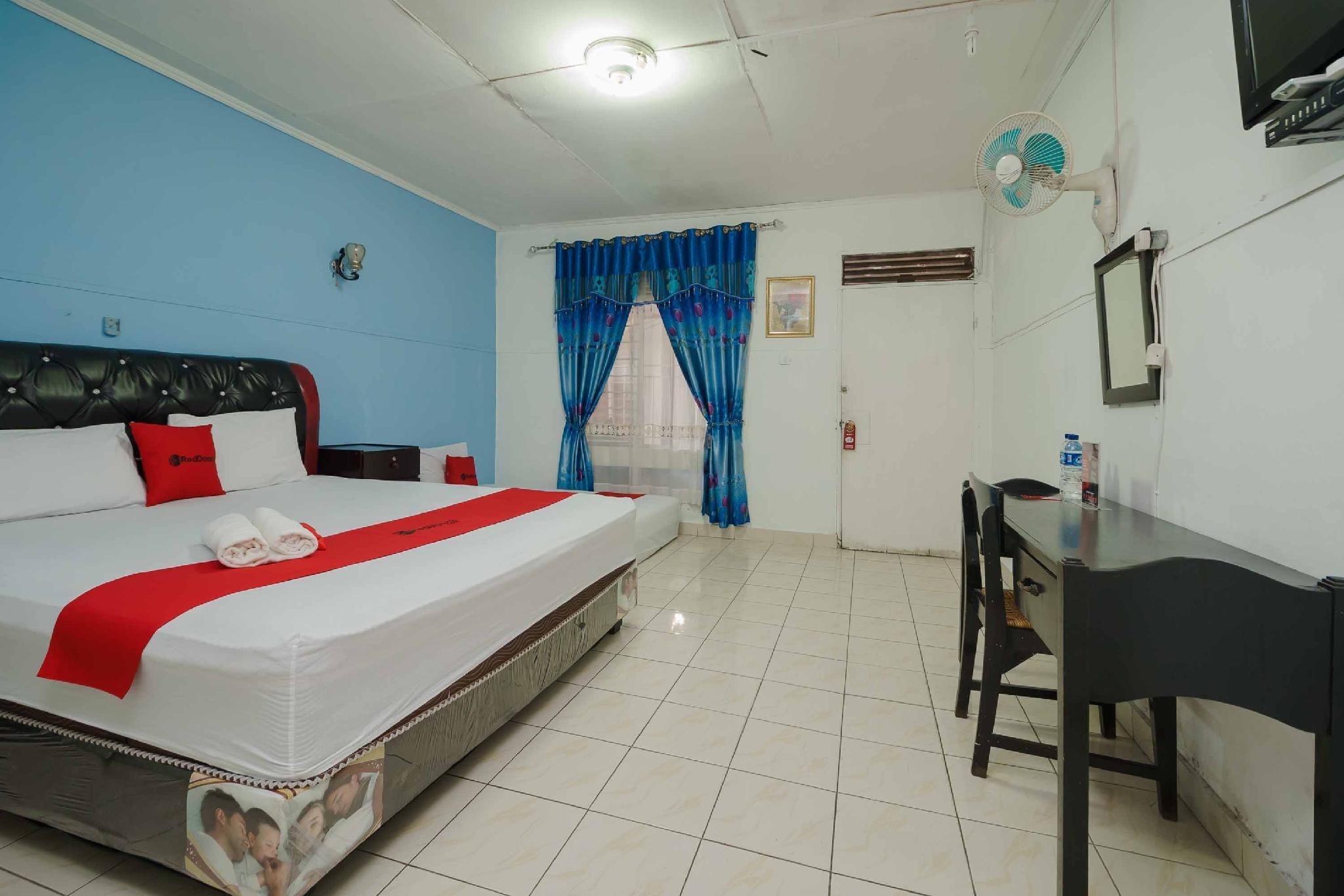 Formerly RedDoorz Jalan Asahan Pematang Sianta