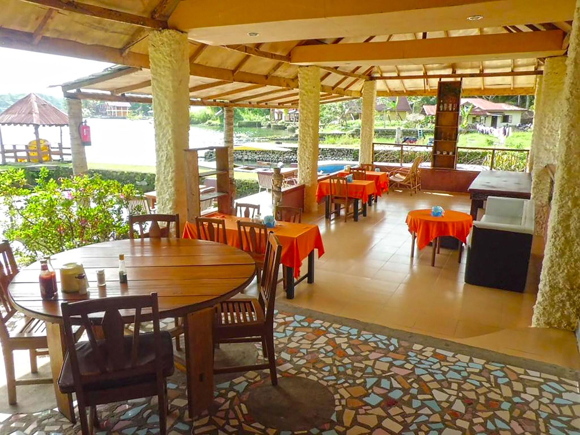 Tuk Tuk Timbul Bungalows by ZUZU