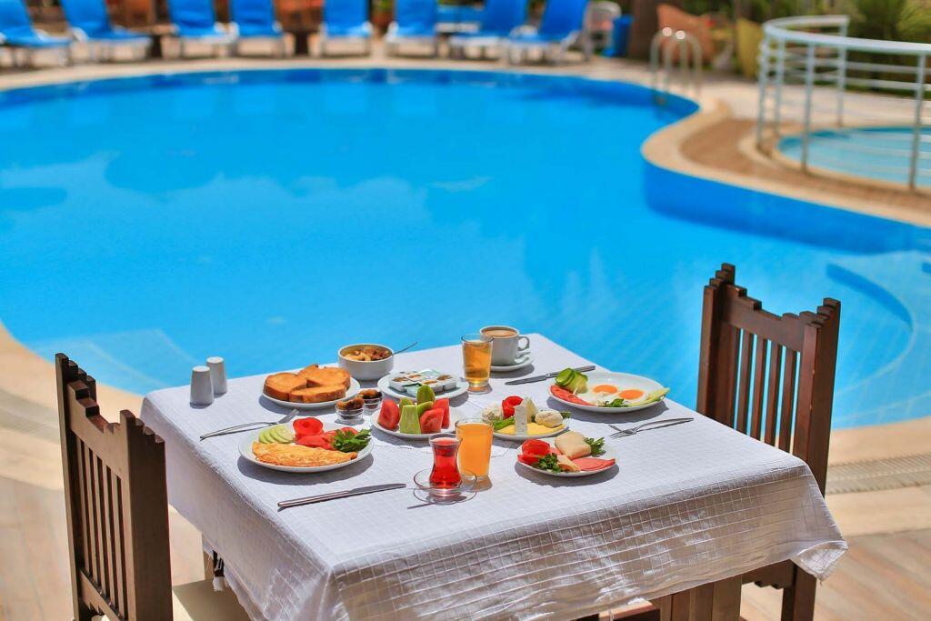 Mare Garden Hotel