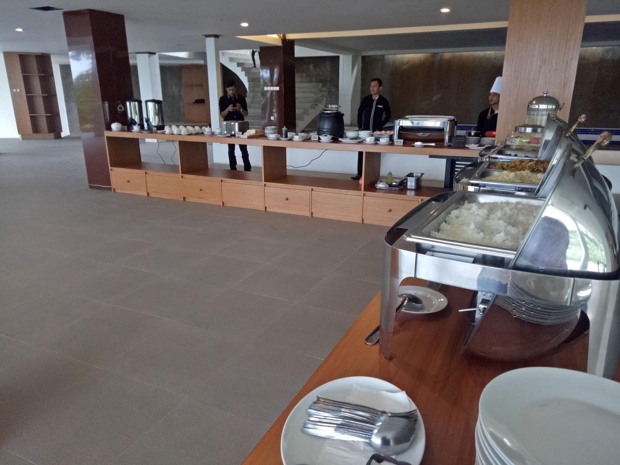 Pondokan Tjiburial Hotel