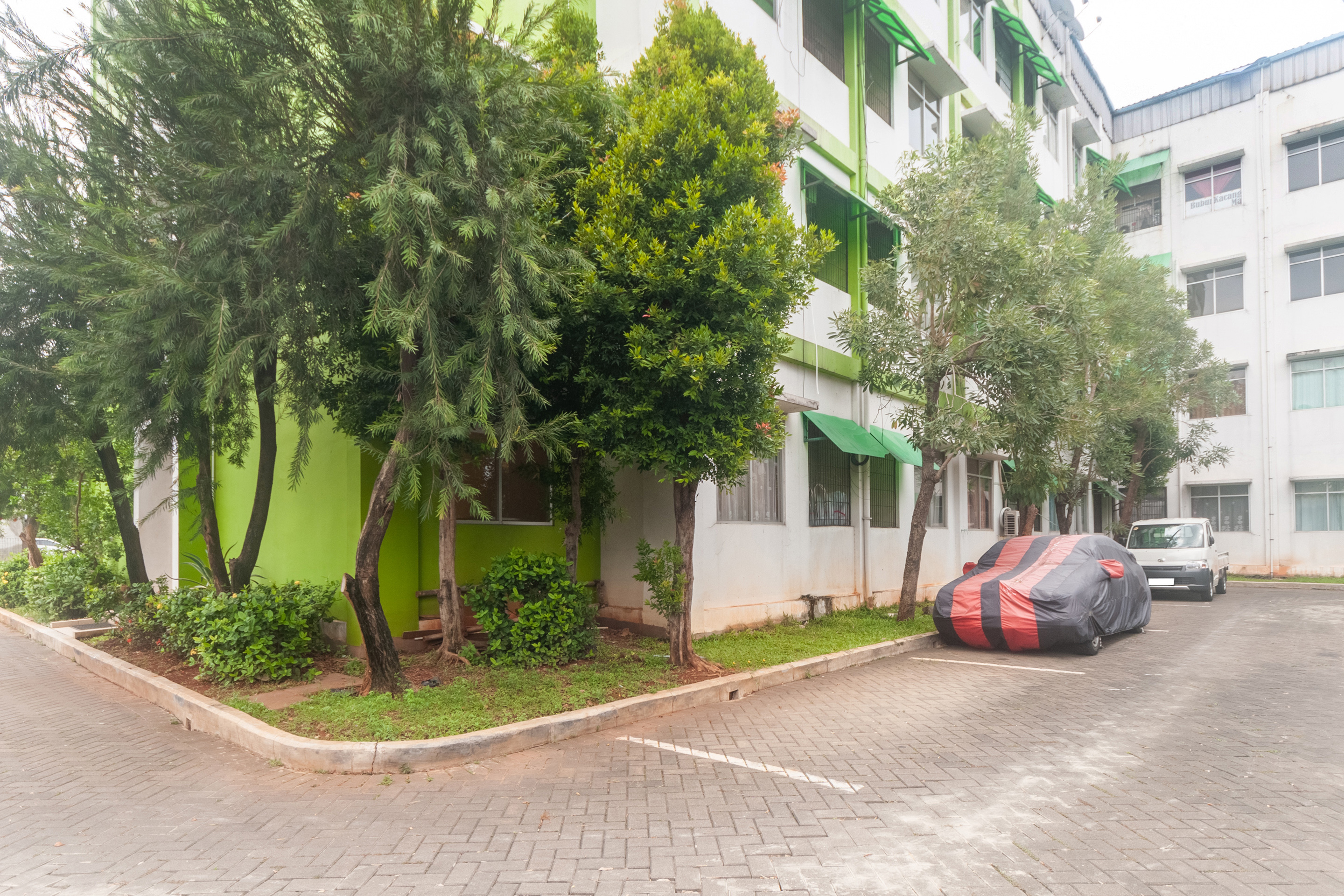 3146 Emerald Hill