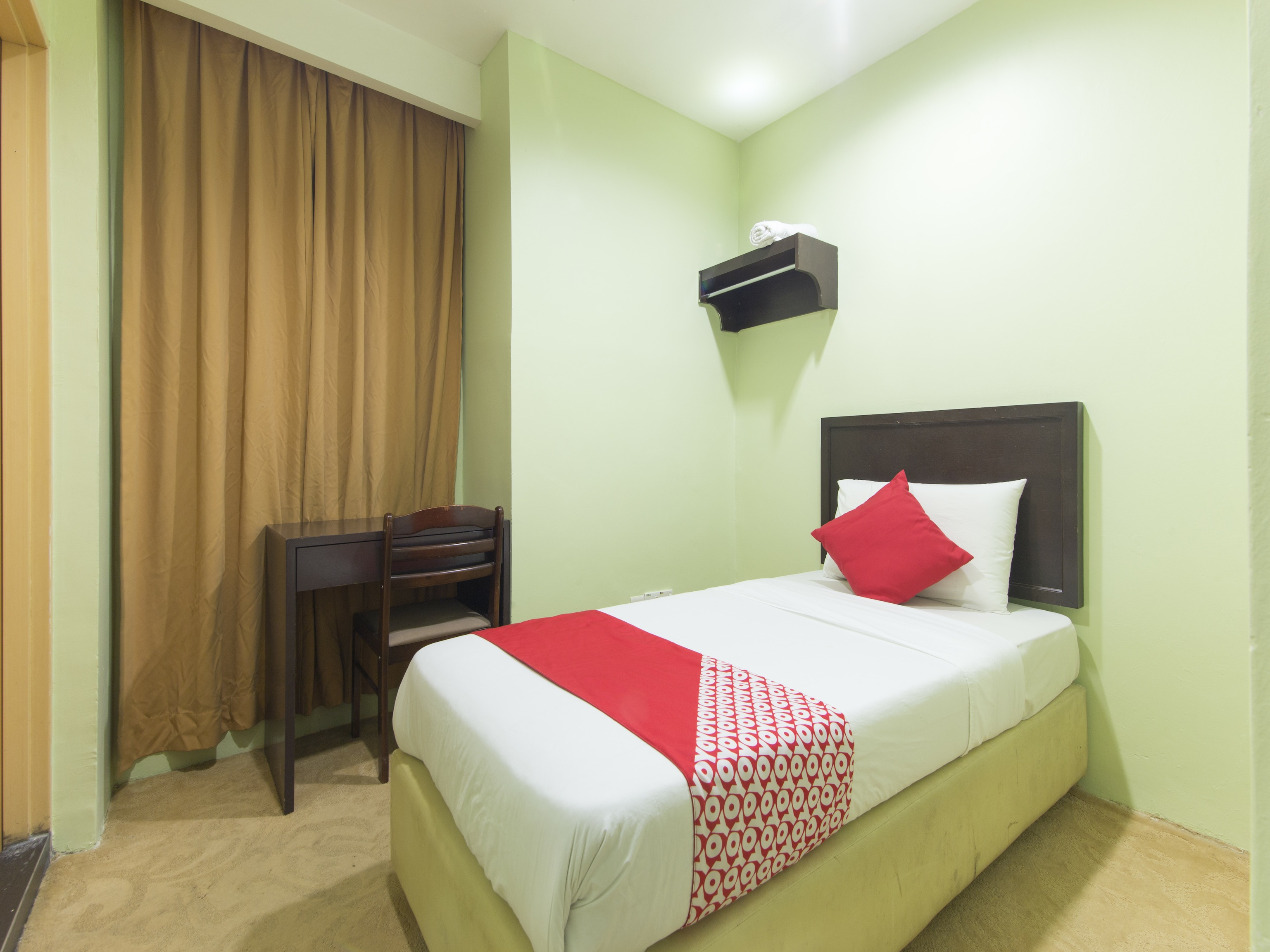 Super OYO 1102 Amani Hotel