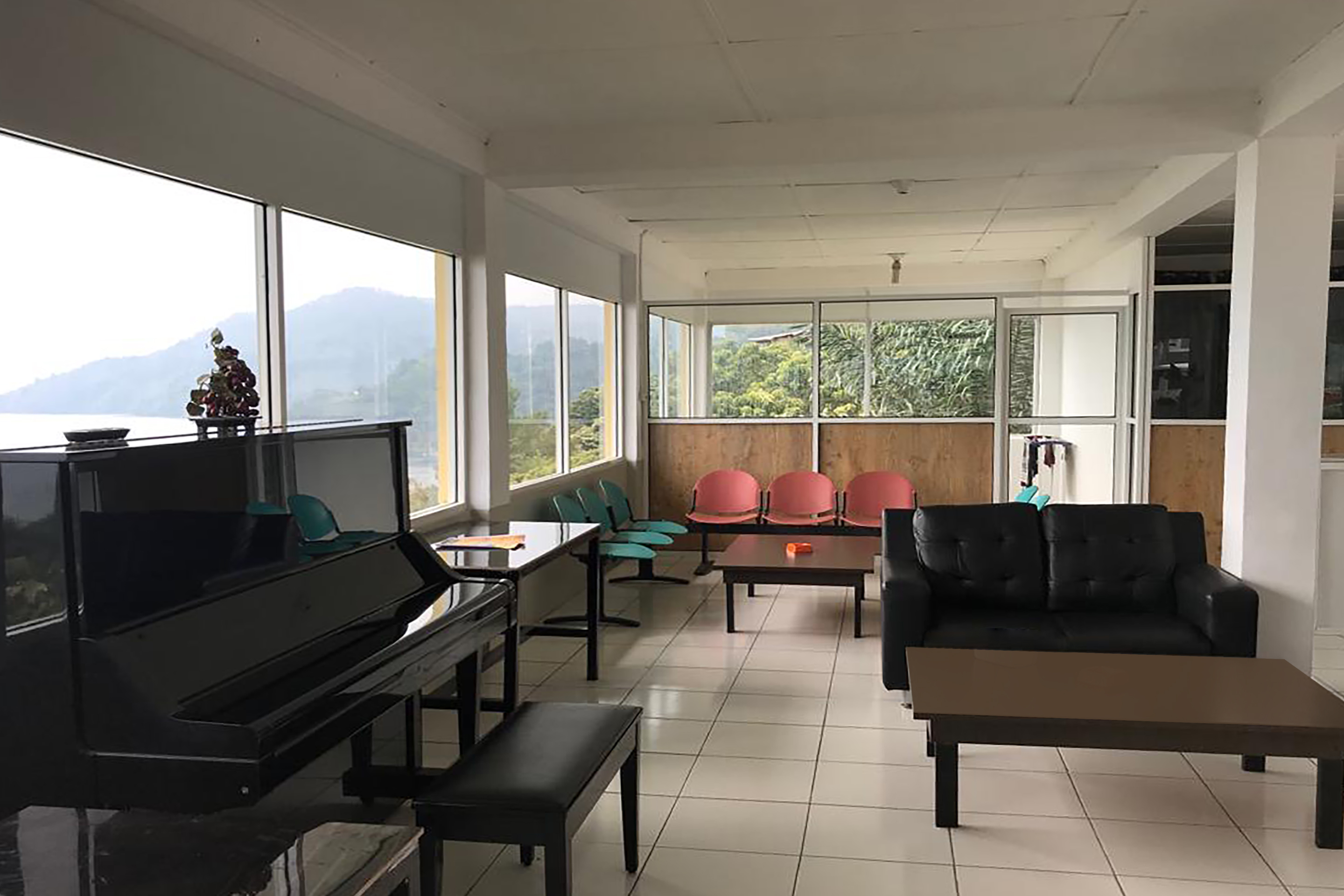 Collection O Gapura Hotel Near Parapat Penatapan D