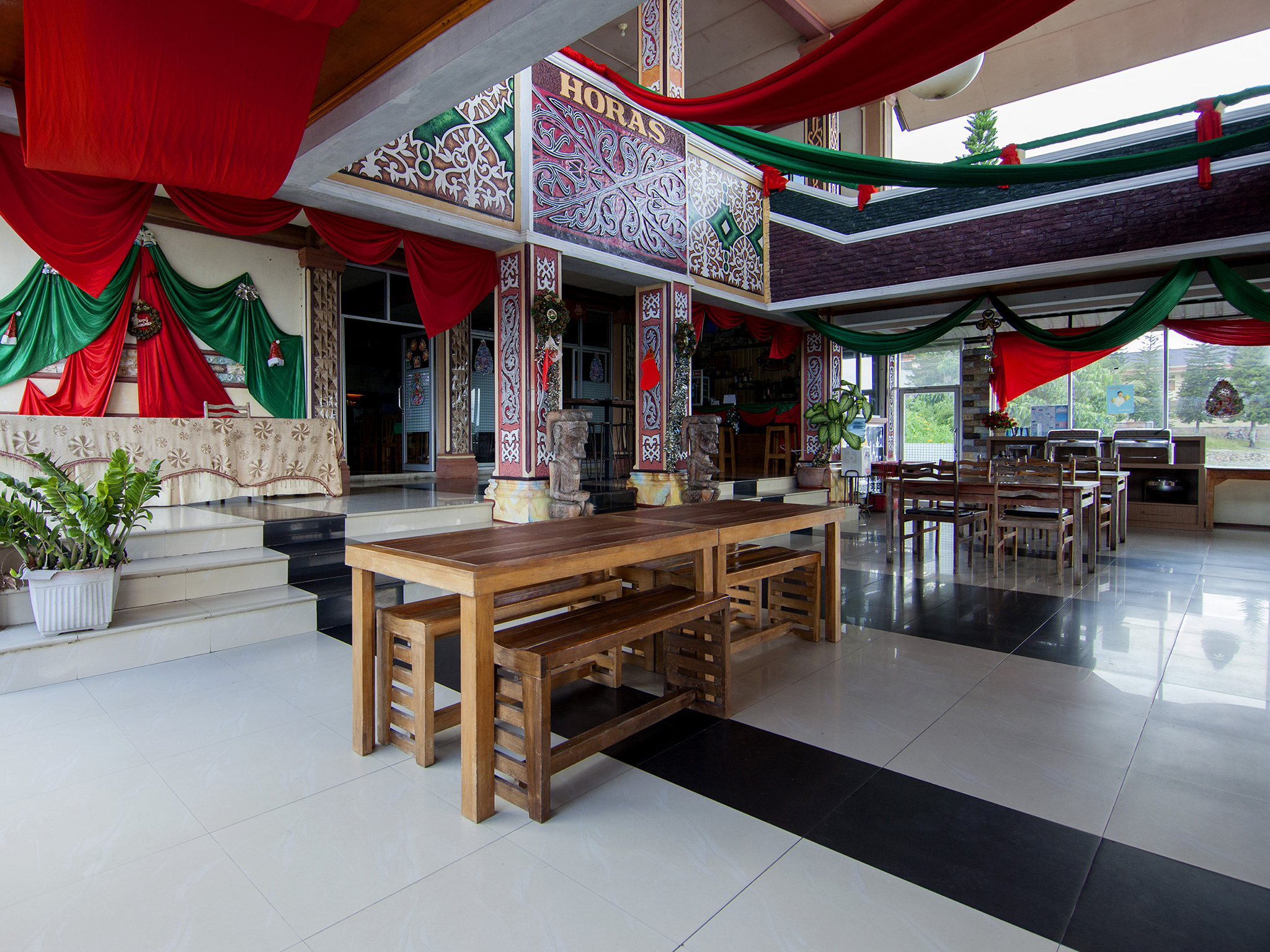 Thyesza Hotel