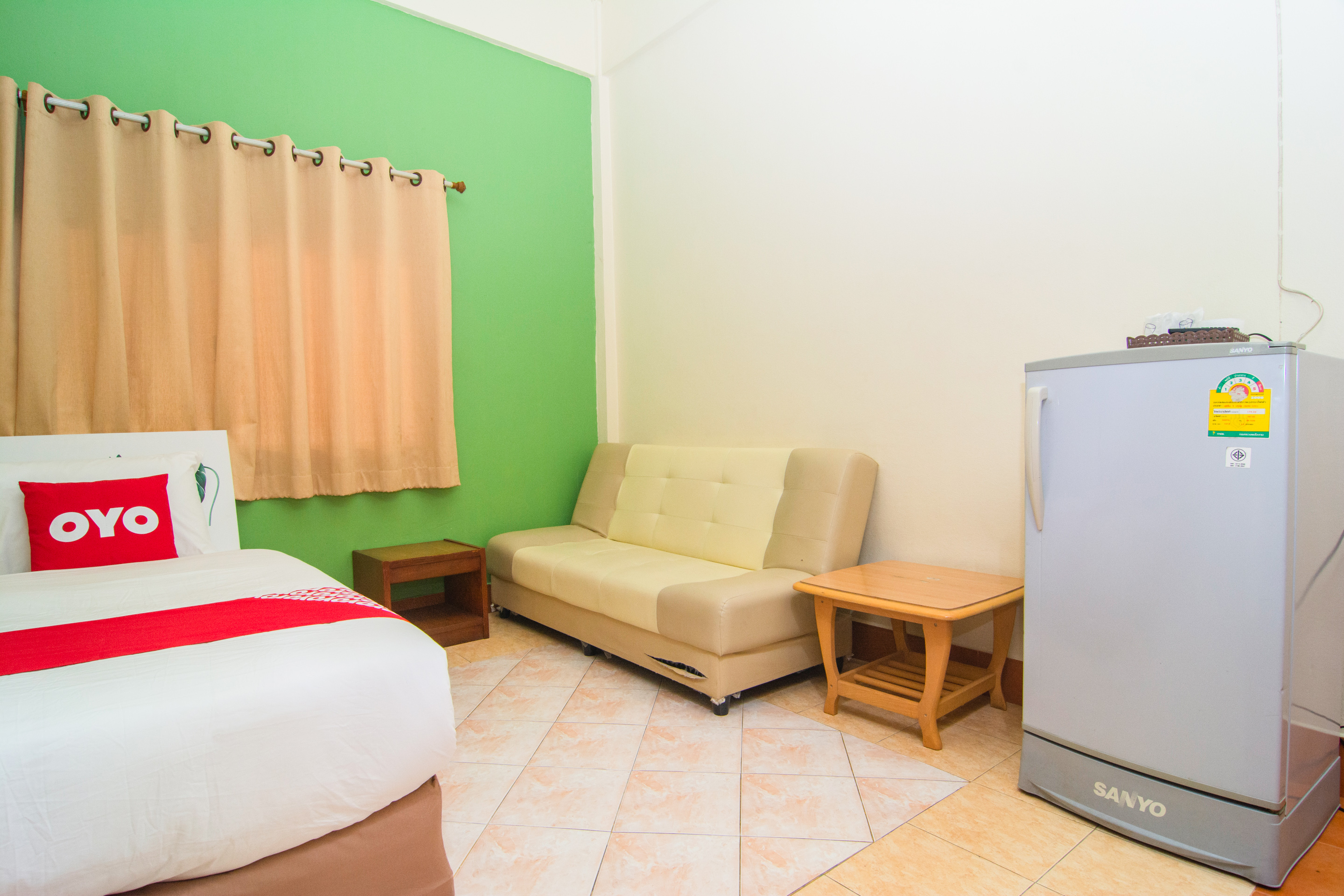 Phasuk Hotel