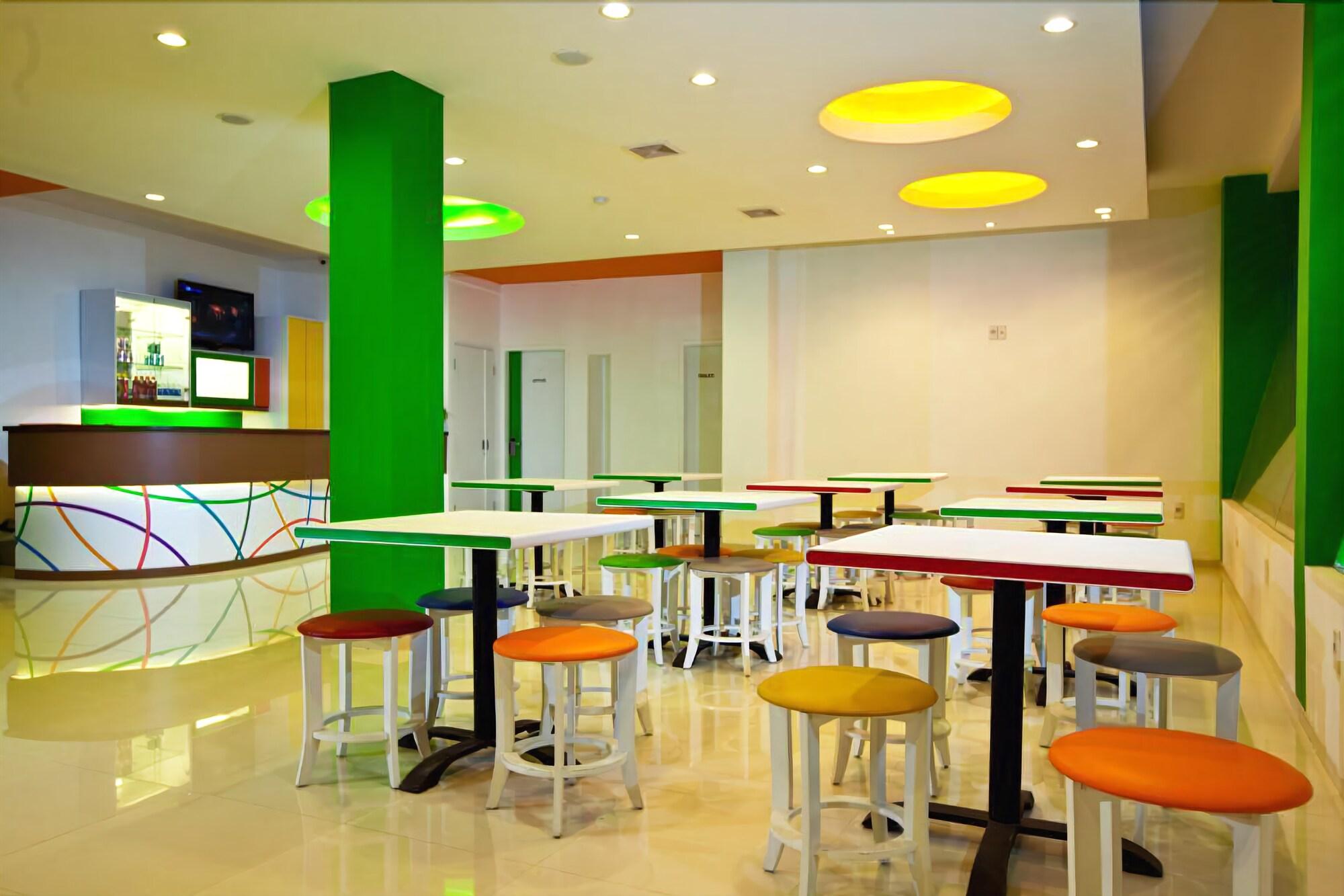 Dewarna Arifin Hotel Malang