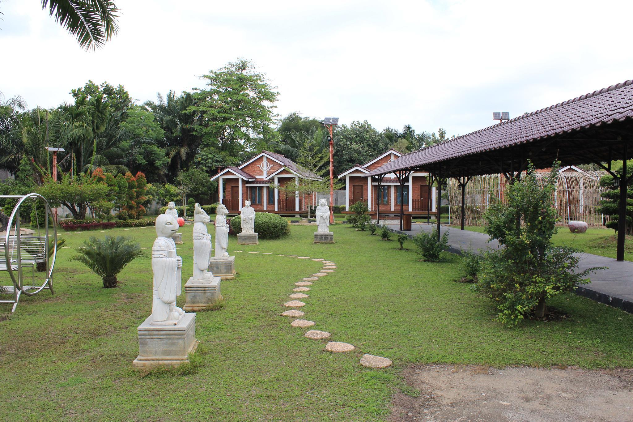 Thongs Inn Kualanamu