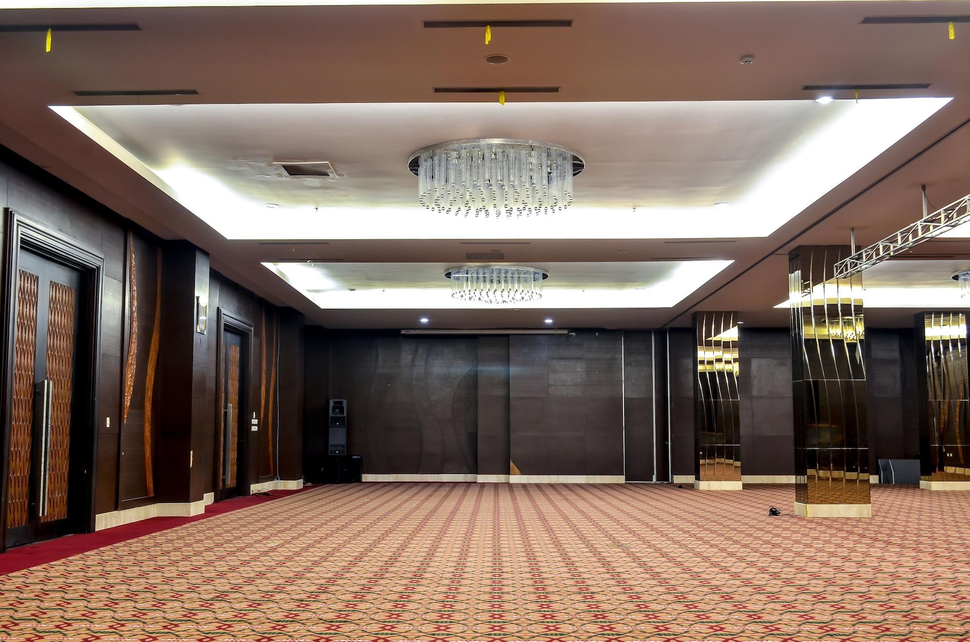 GRAND ALLISON HOTEL by null