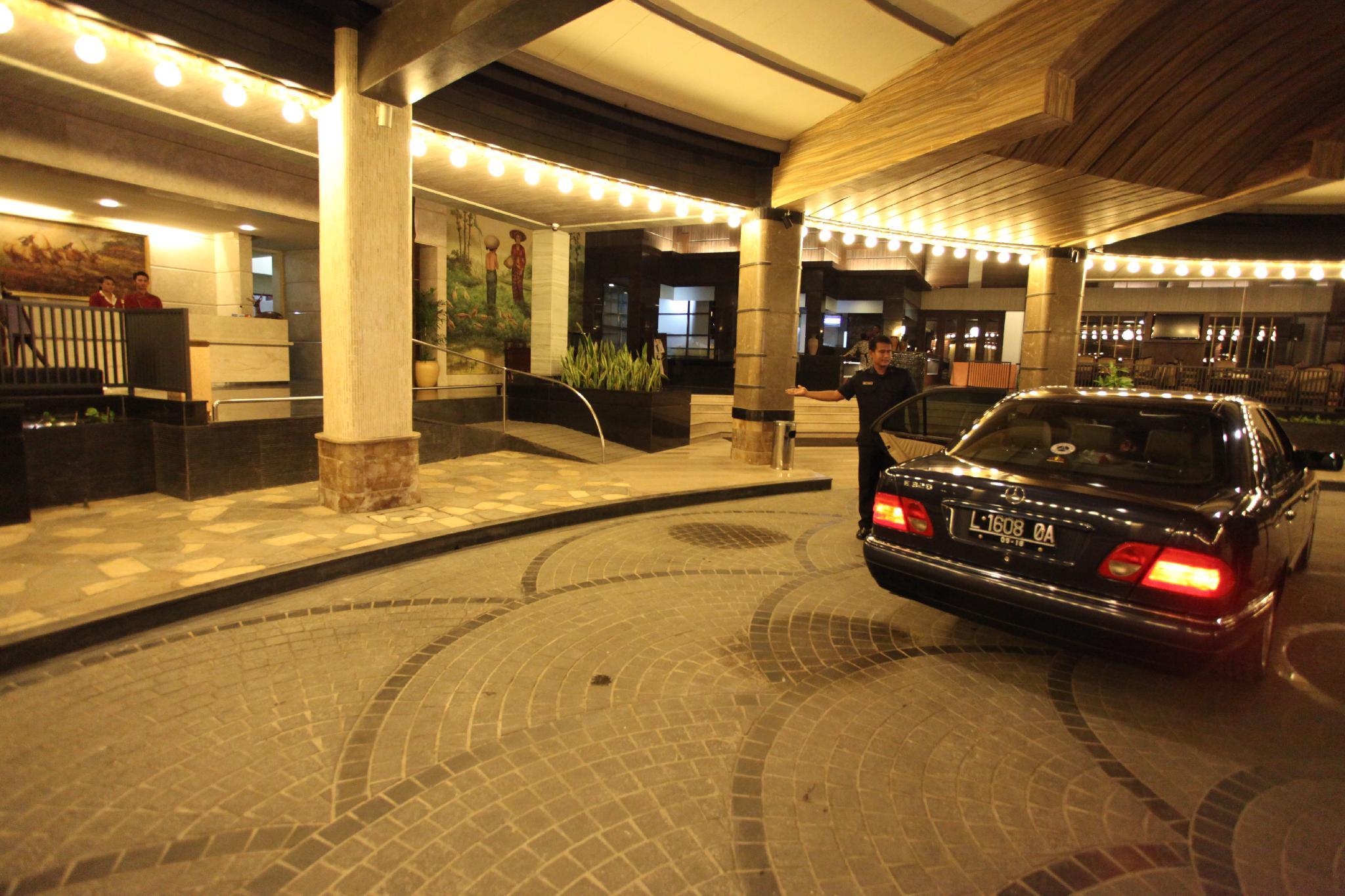 Crown Victoria Tulungagung