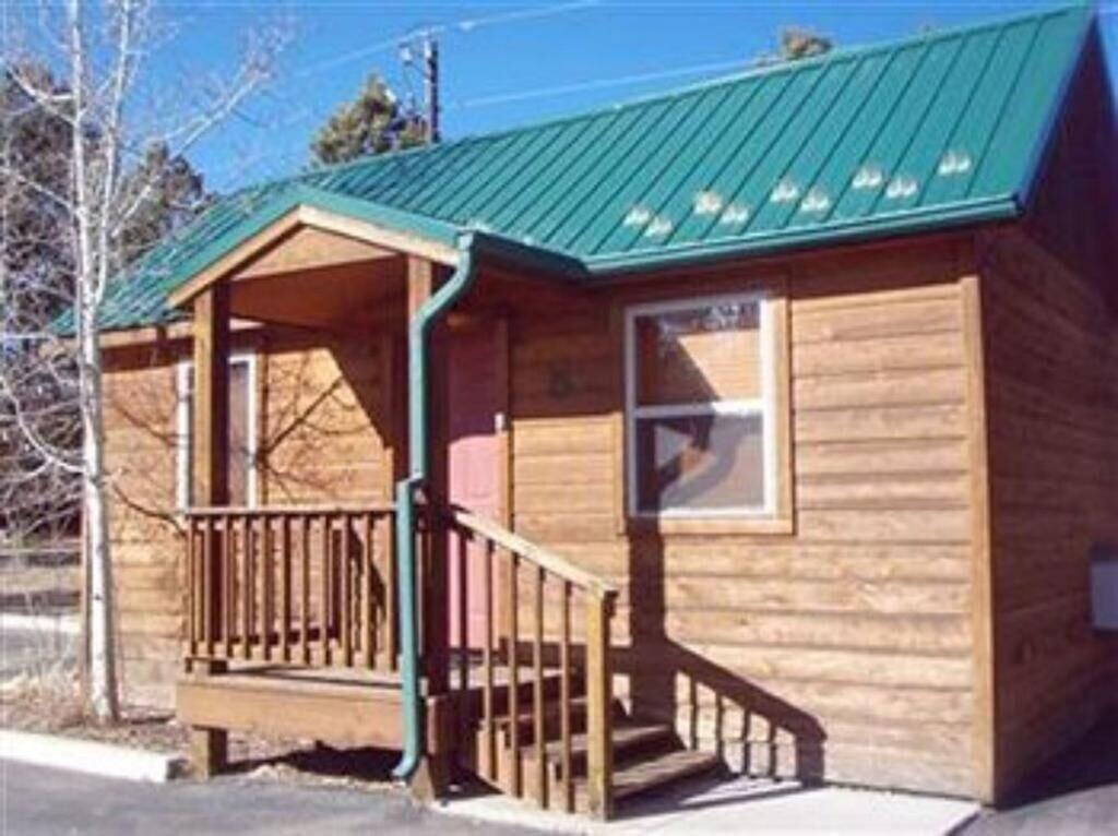 Eagle Fire Lodge Cabins