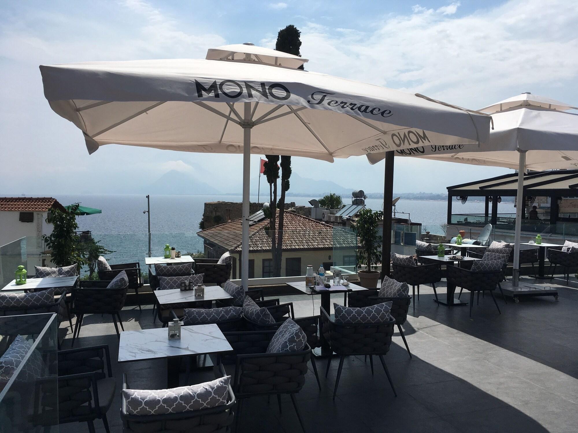 Mono Hotel