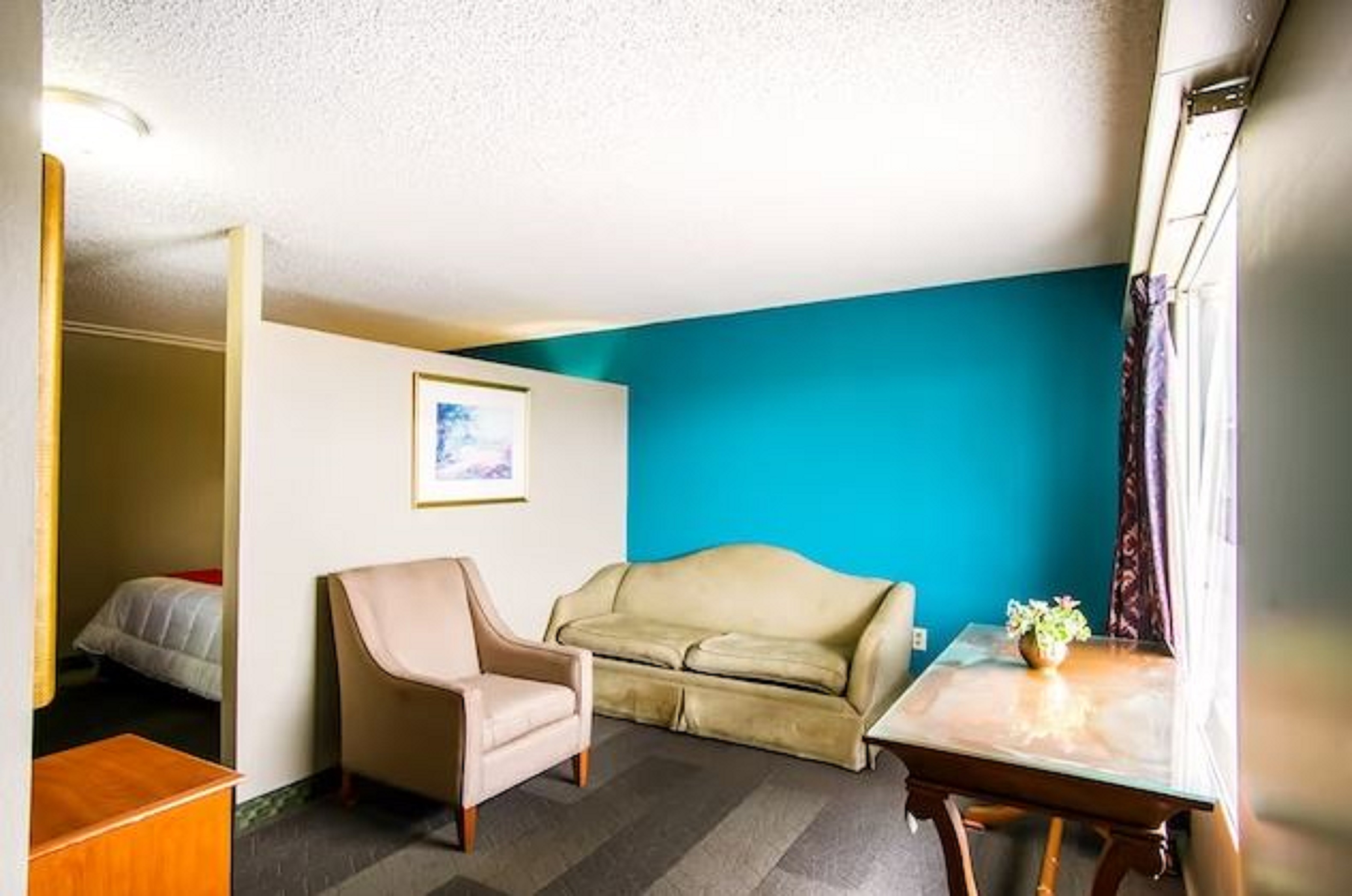 OYO Hotel Hutchinson KS West 4th Ave