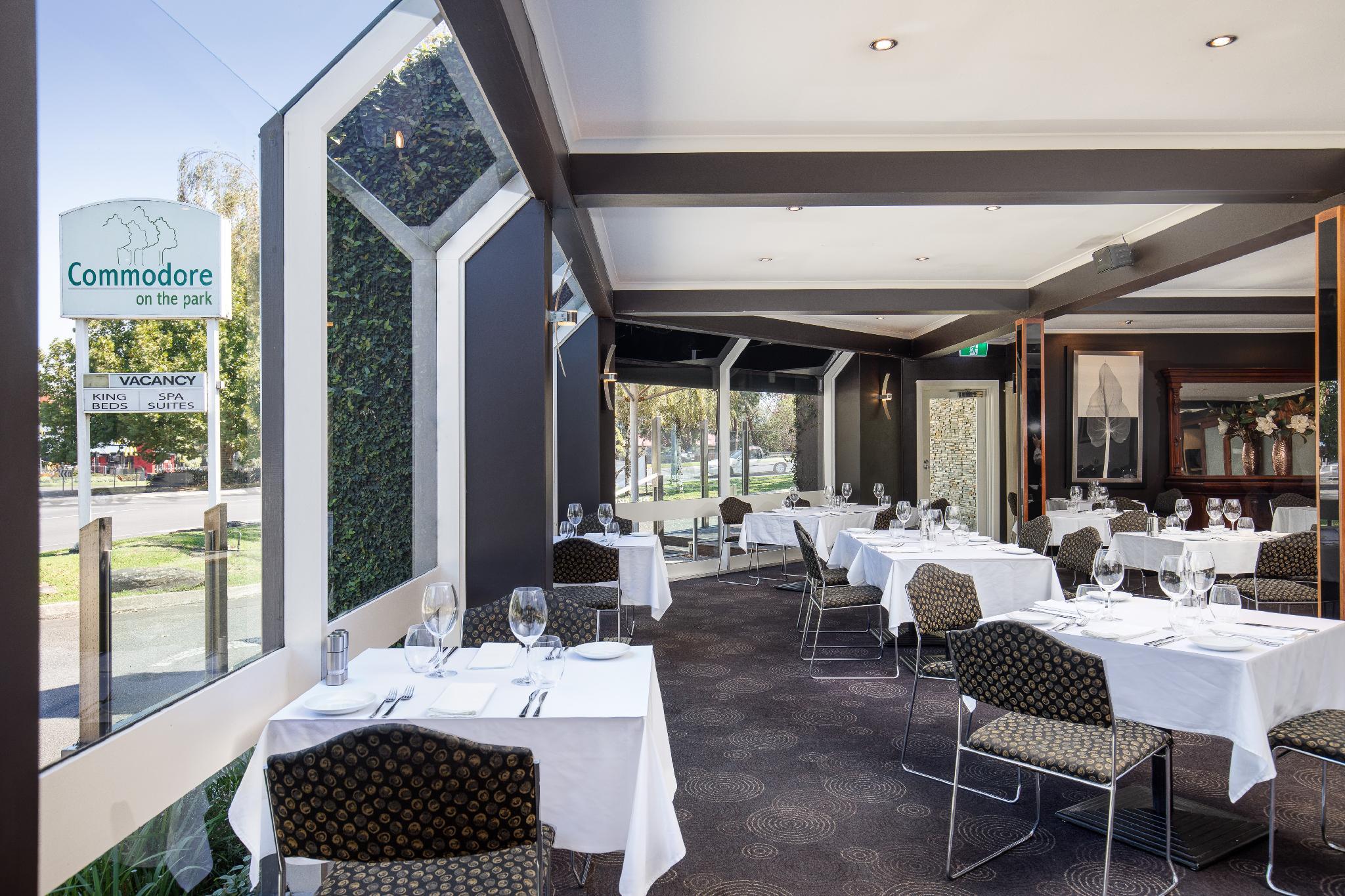 Commodore on the Park Hotel