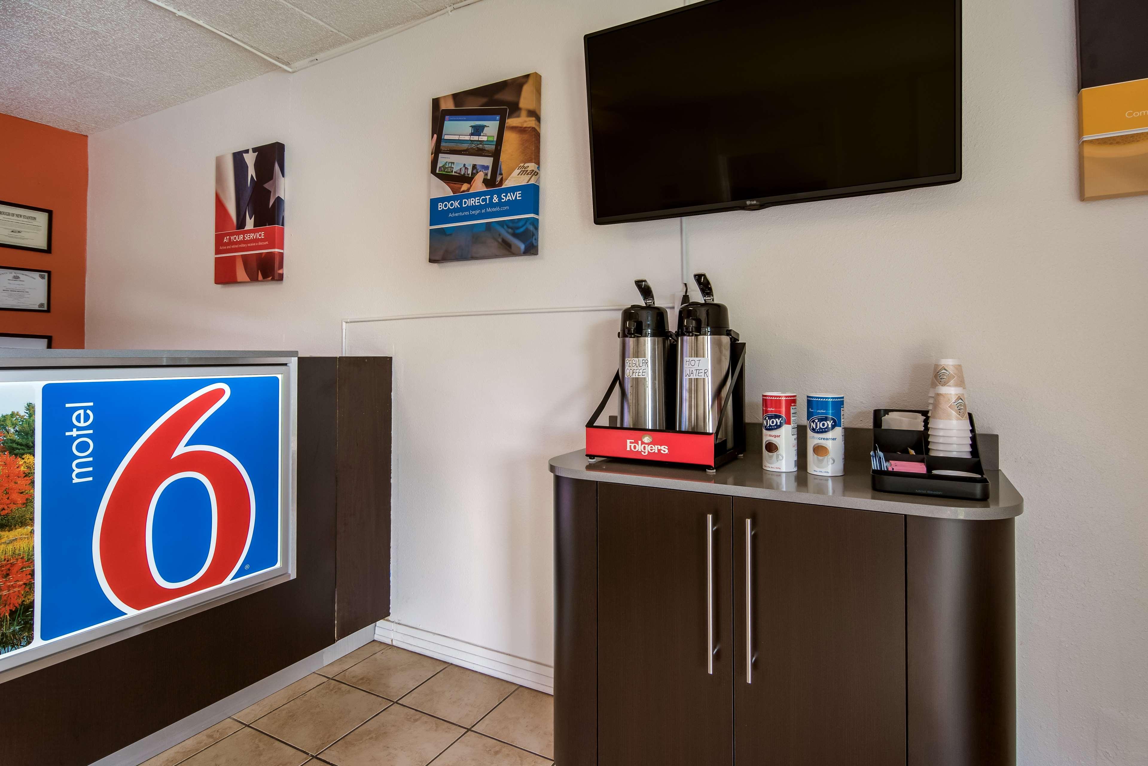 Motel 6 New Stanton Pa