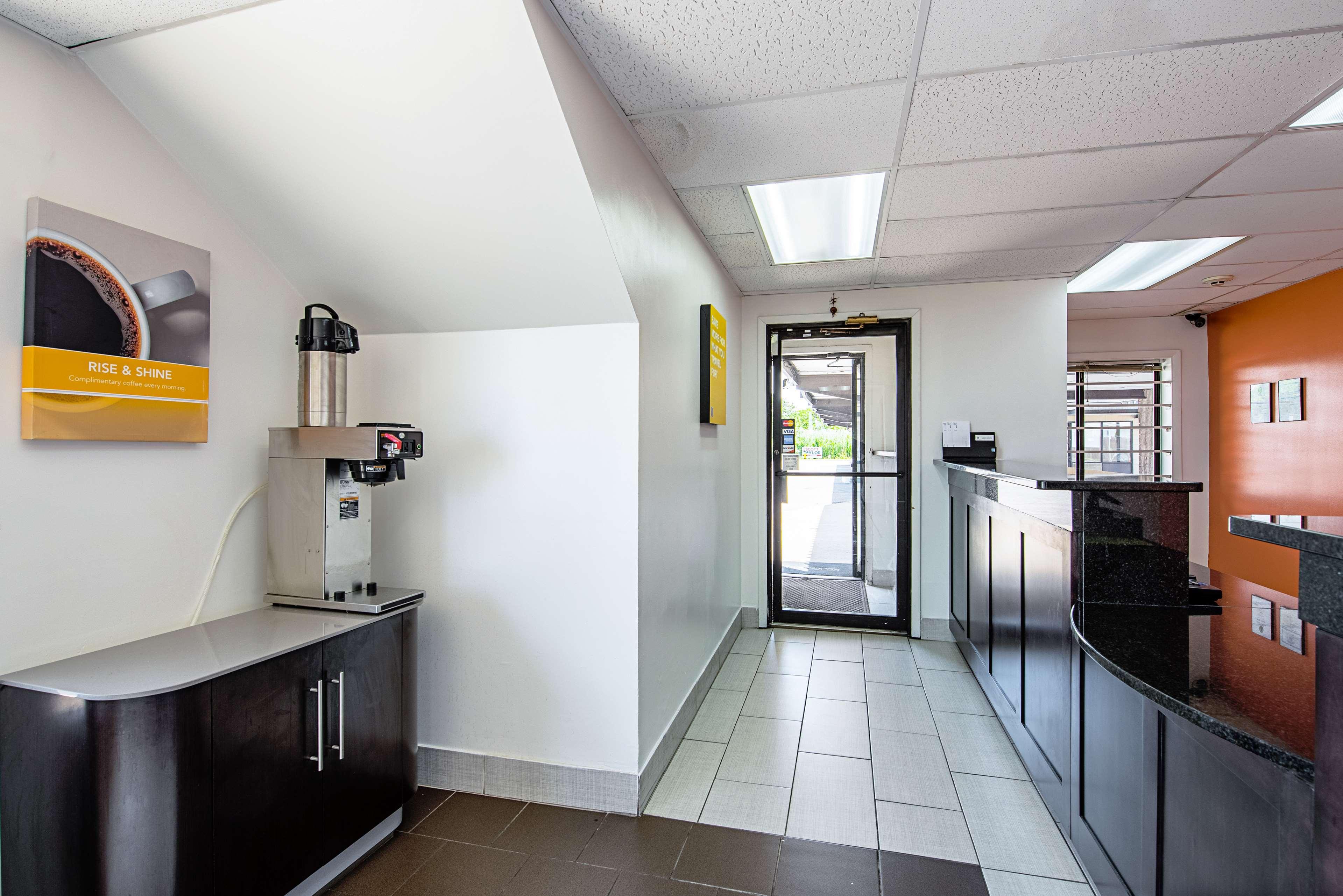 Motel 6 Norfolk Oceanview