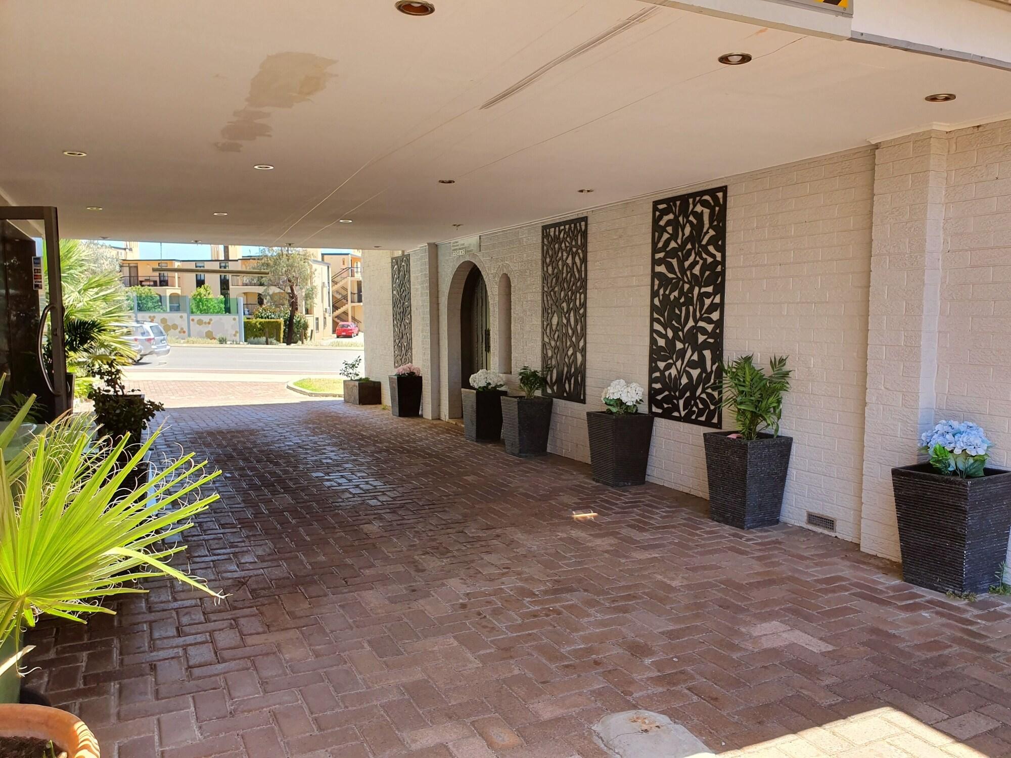 Econo Lodge Rivervale by null