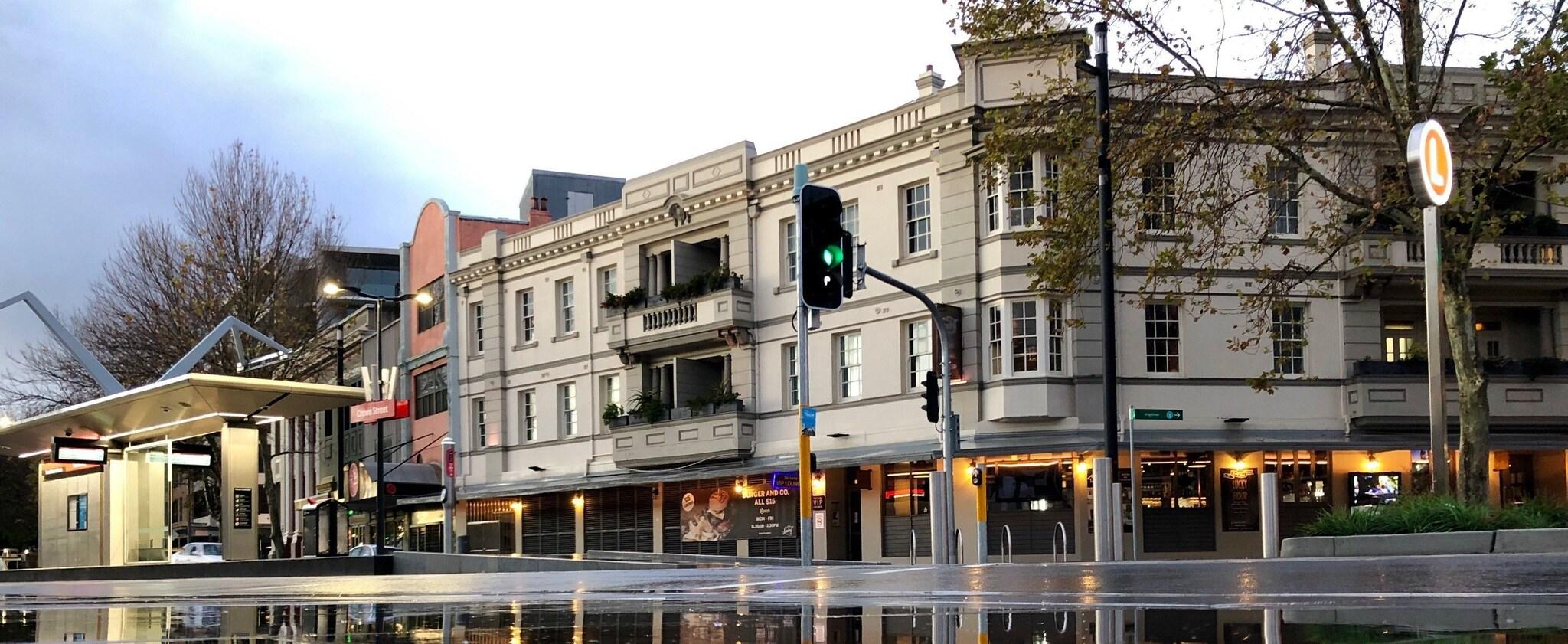 The Lucky Hotel by null