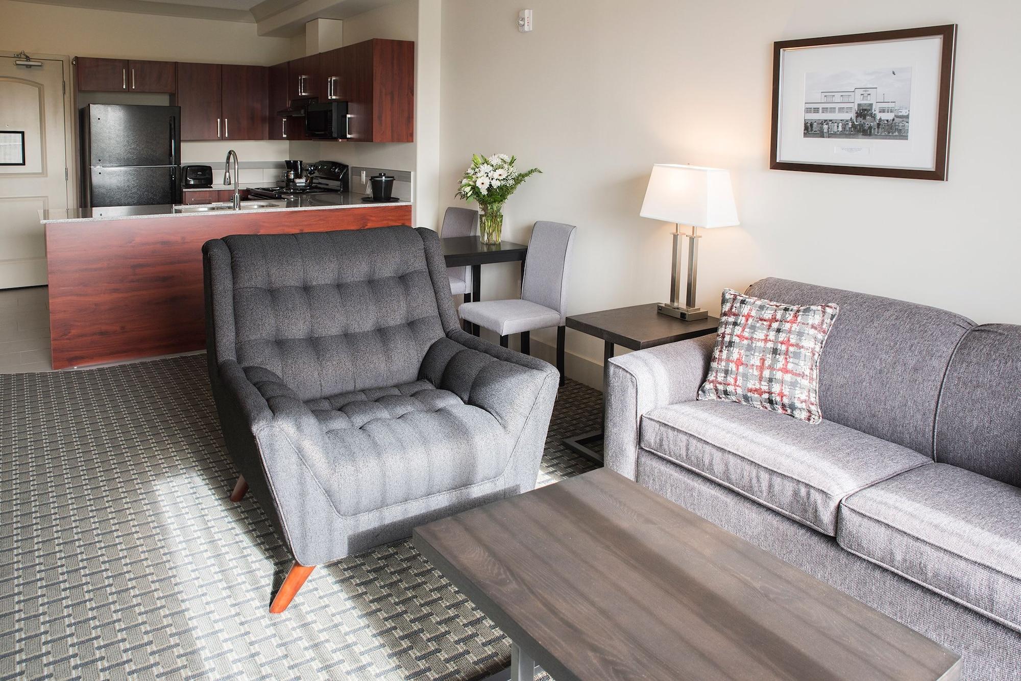 Chateau Nova Yellowknife by null