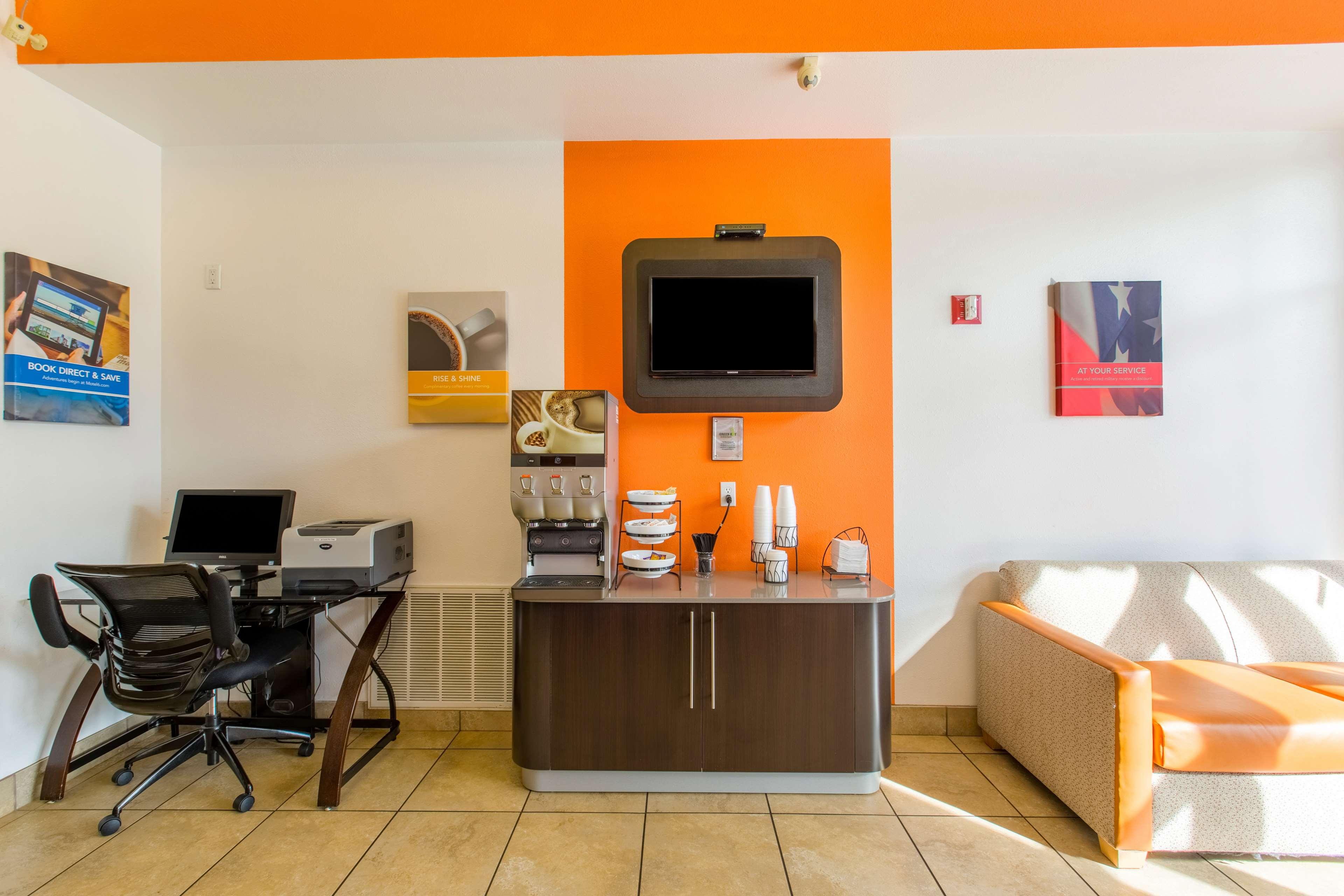 Motel 6 Lake Delton Wi