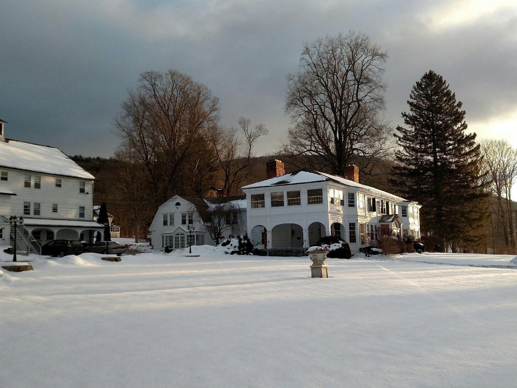 Blackberry River Inn by null