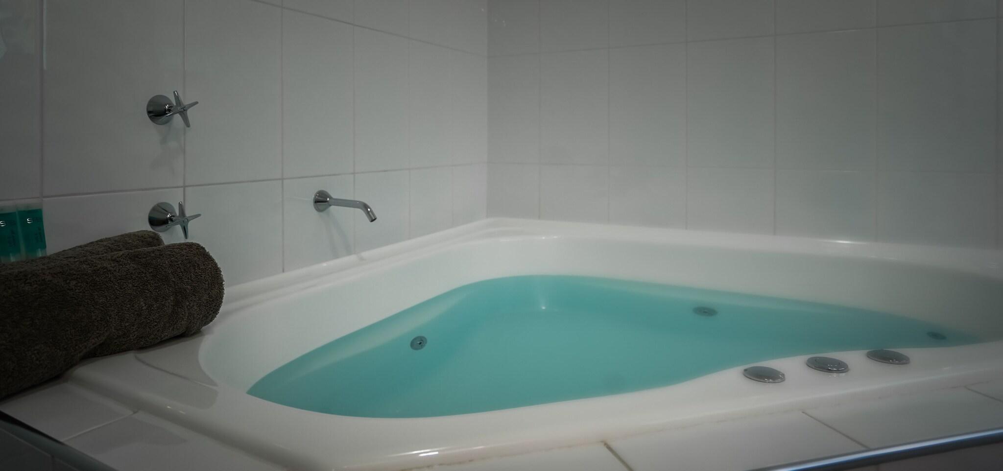 Akuna Motor Inn by null