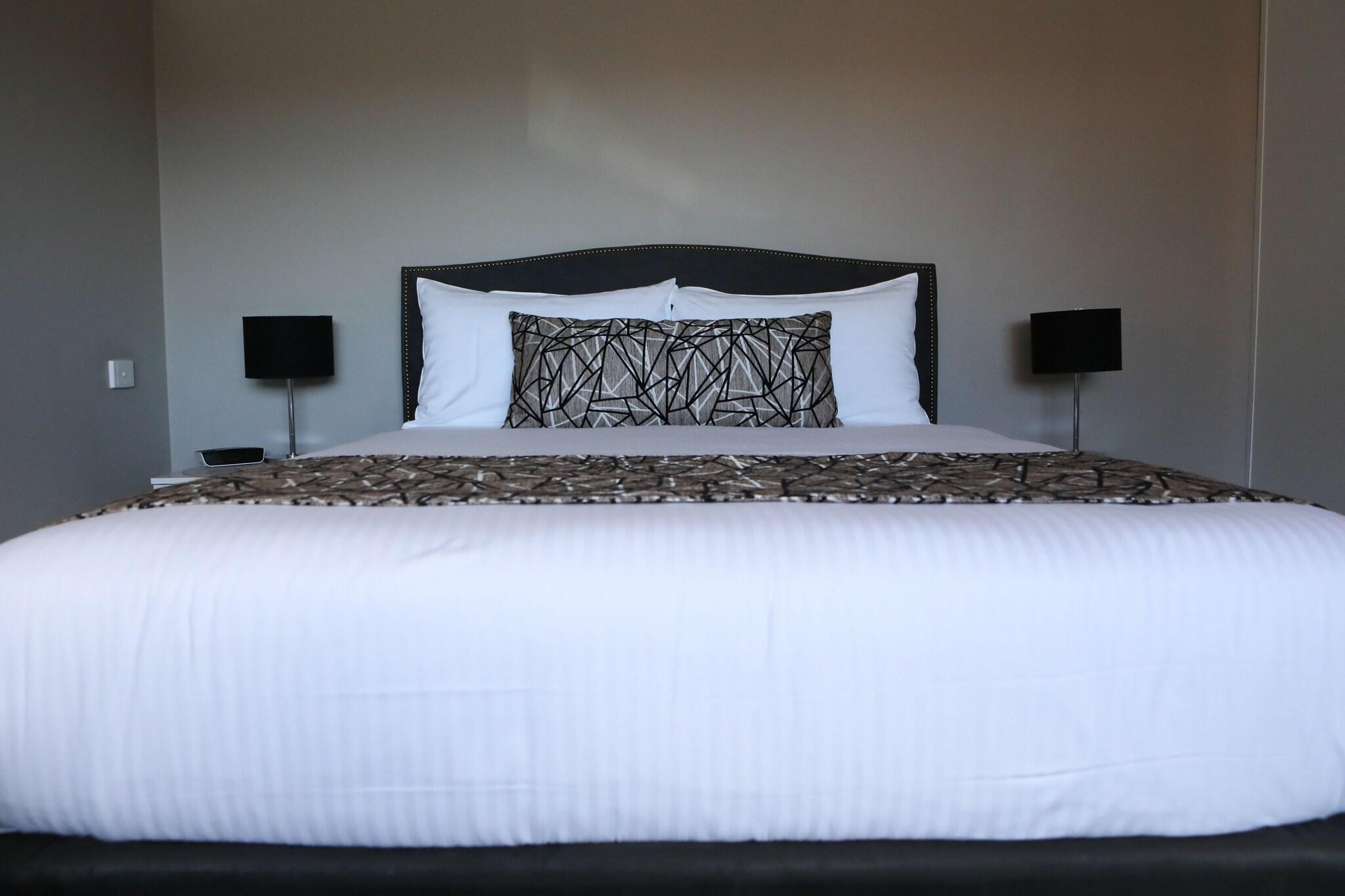 Akuna Motor Inn by null