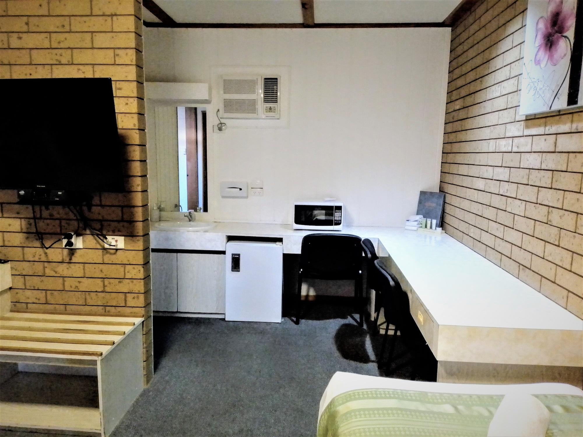 Country Home Motor Inn