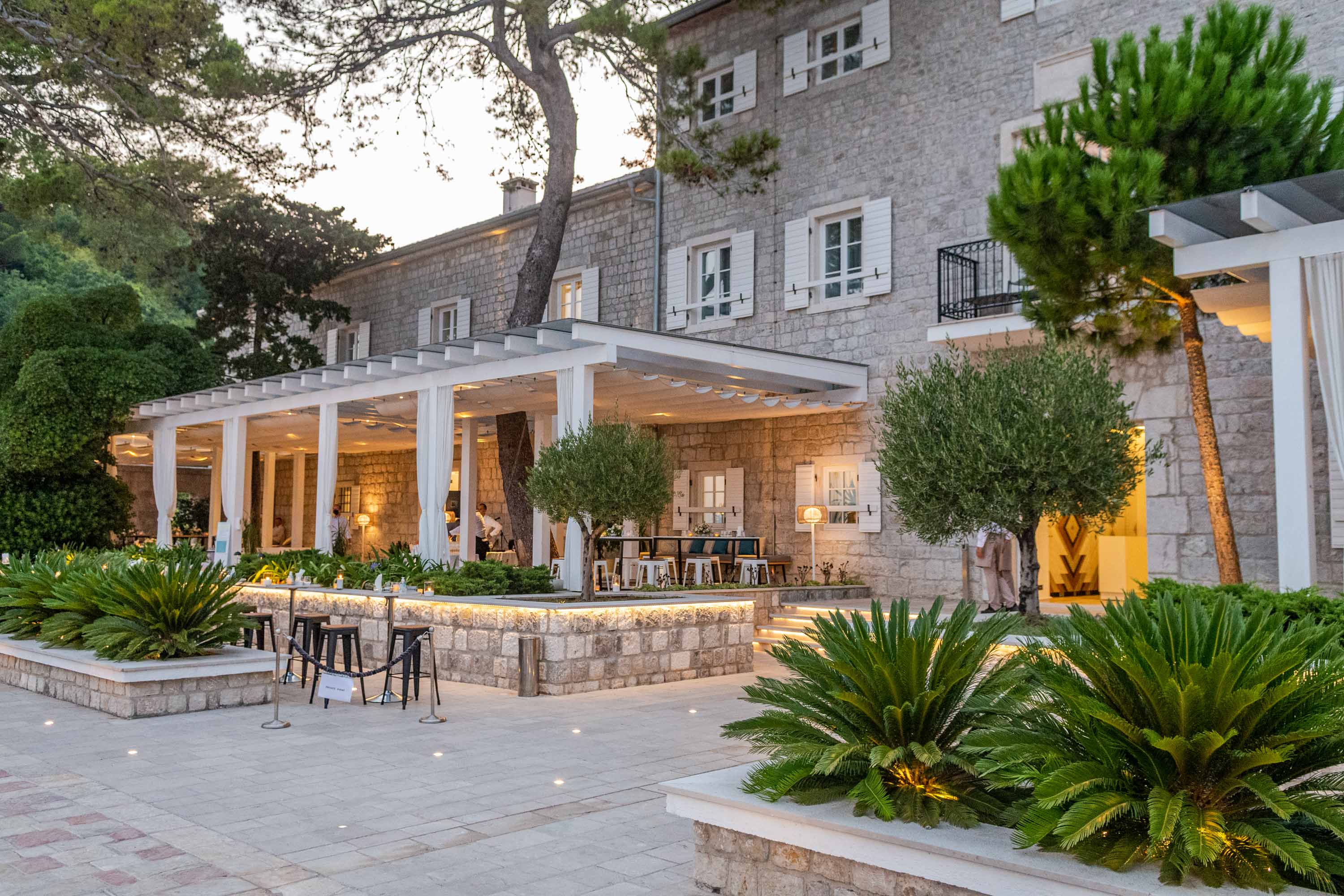 Lazure Hotel & Marina by null