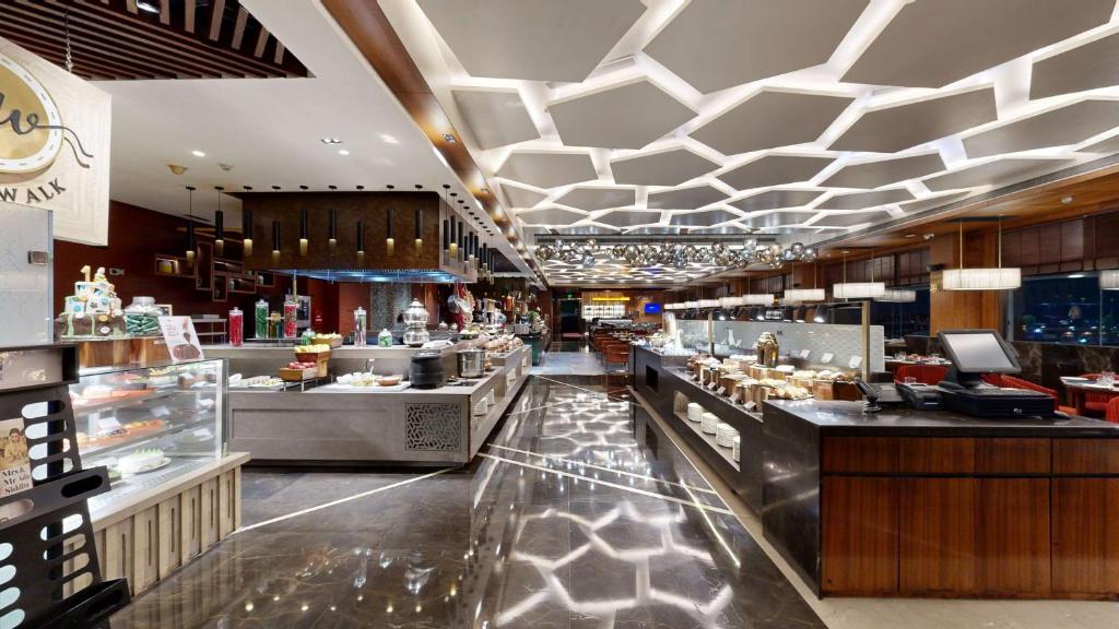 Radisson Blu Towers Kaushambi Delhi NCR